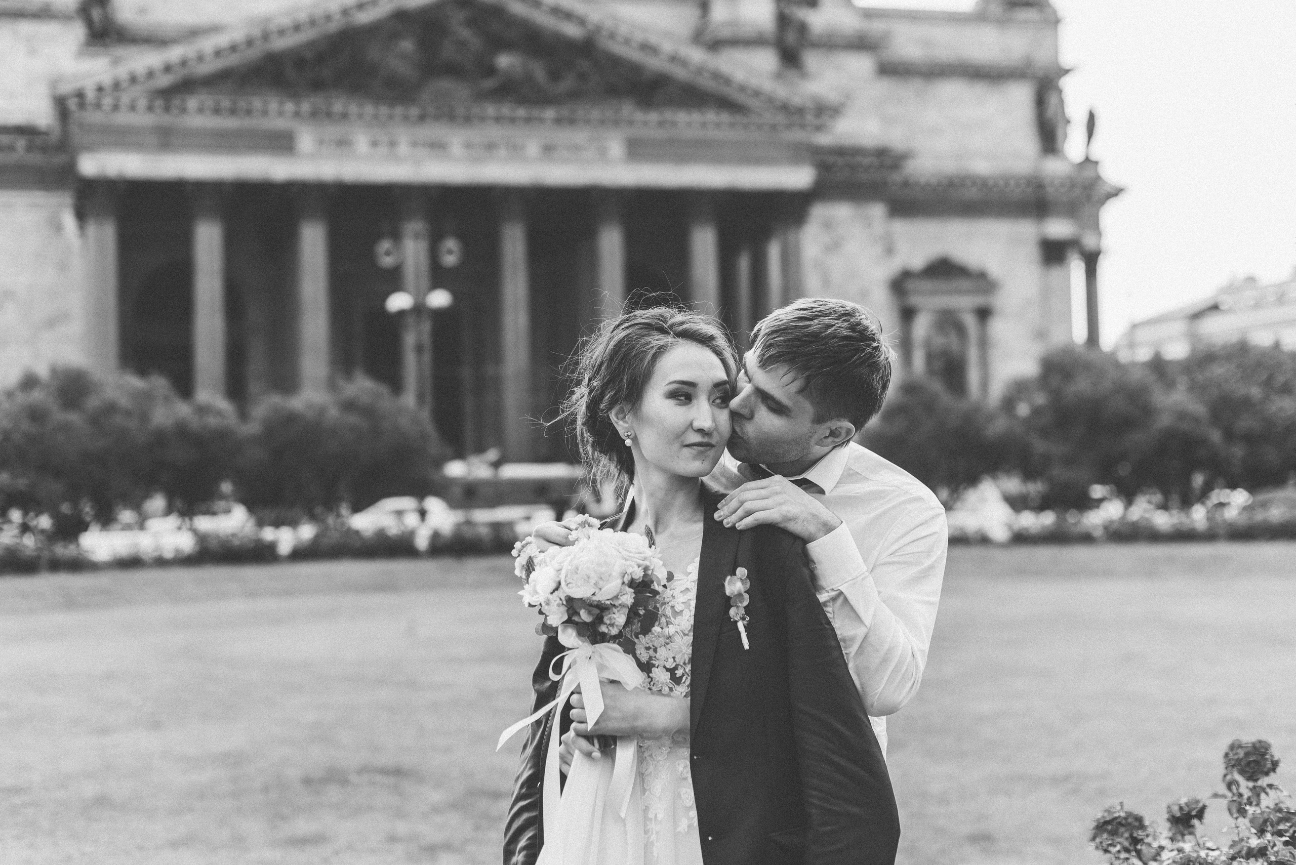 Свадьба для любителей ч/б фото. Артем и Айна. Свадебный и семейный фотограф София Невская