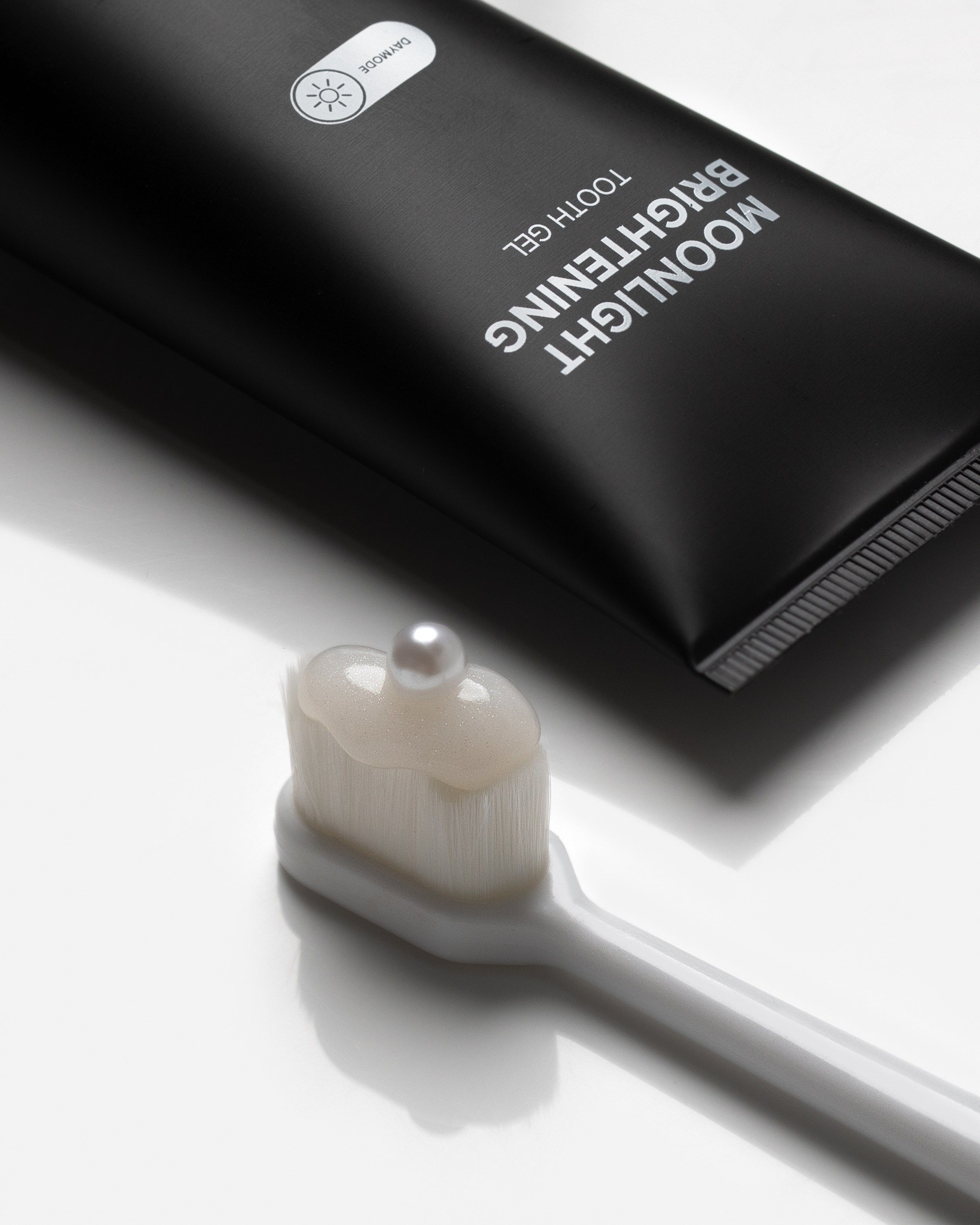 Предметные кадры для брендов, товары, косметика, уходовые продукты, декоративка, волосы. Рекламный фотограф Ксения Вершинина | Москва