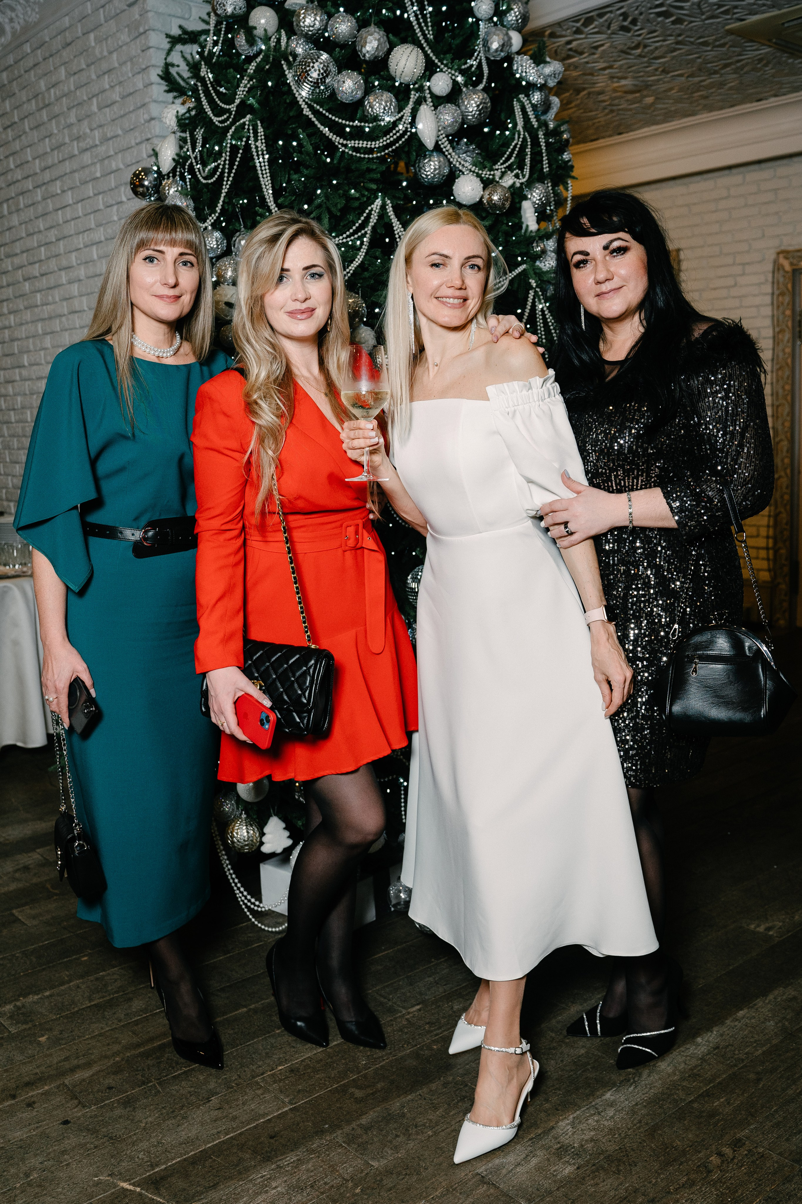 Новогодний вечер в Артисте. Свадебный и семейный фотограф в Воронеже Анастасия Бойко