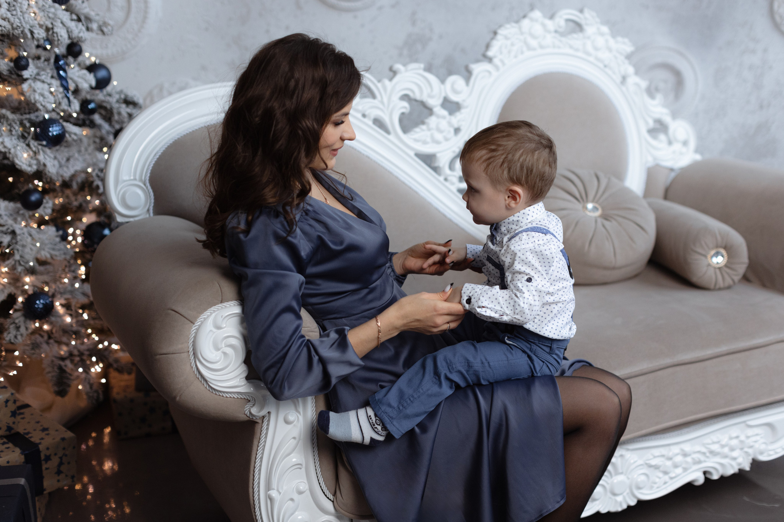 Новогодняя съемка в Мун (зал Классический). Фотограф беременности и новорожденных в Красноярске Вета Ланская