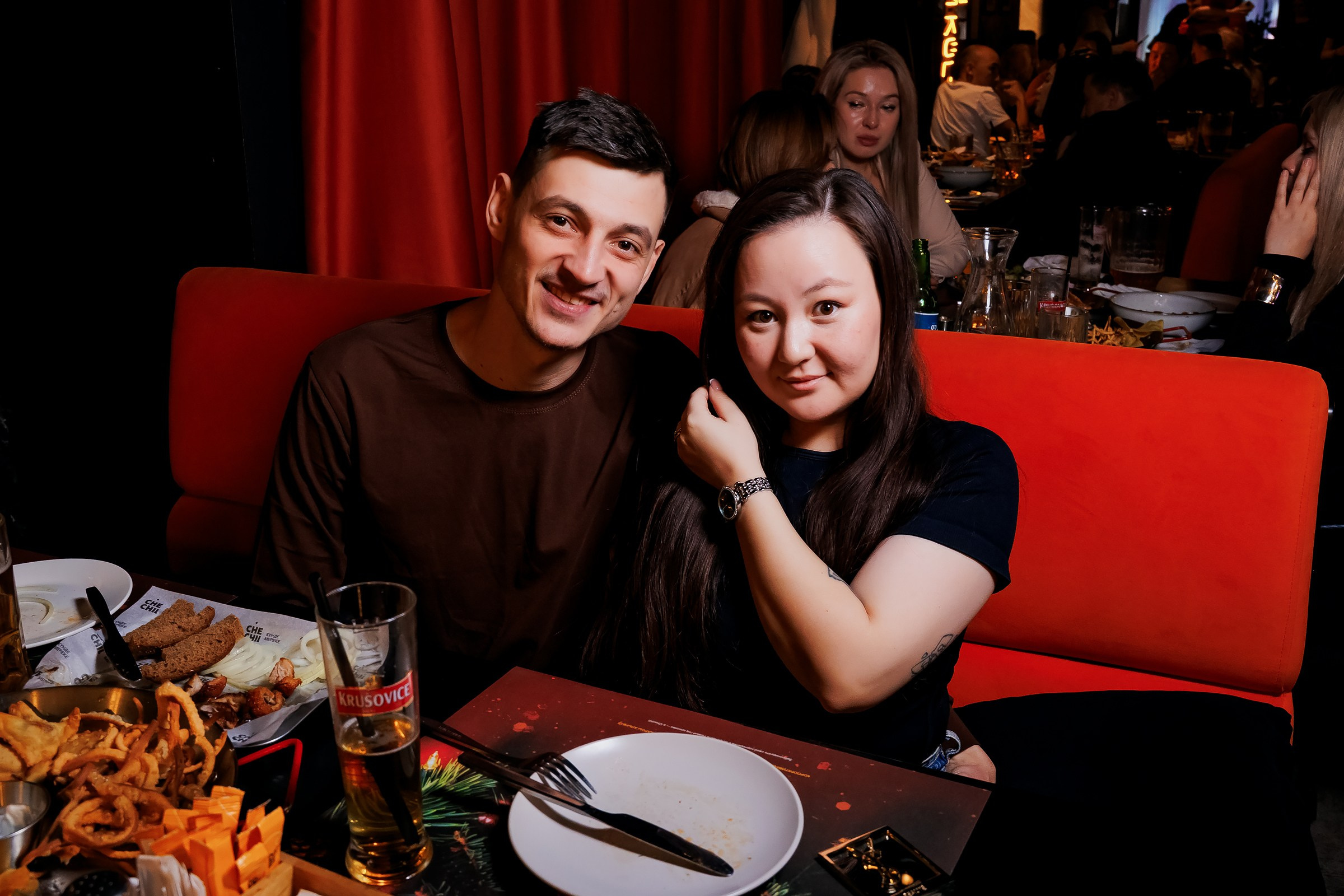 Chechil Pub в ТД Дана-Chechil Розыбакиева. Репортажный фотограф в Алматы Каюпов Сержан