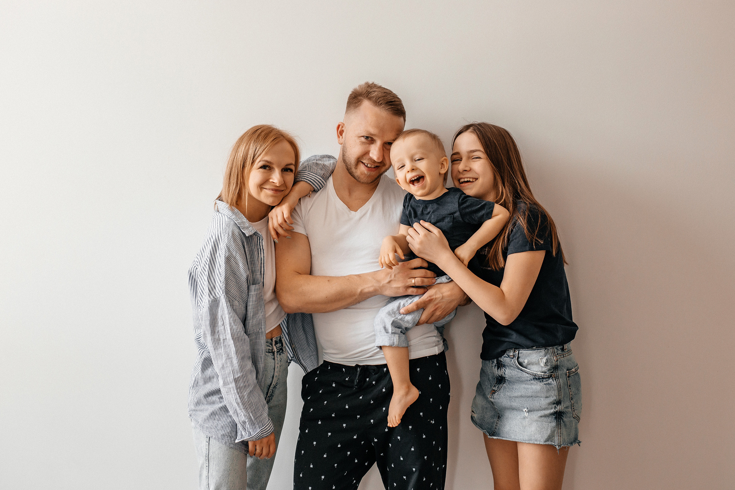 Галя+Витя+Платон+Диана. Семейный фотограф в Минске Саша Павлюк