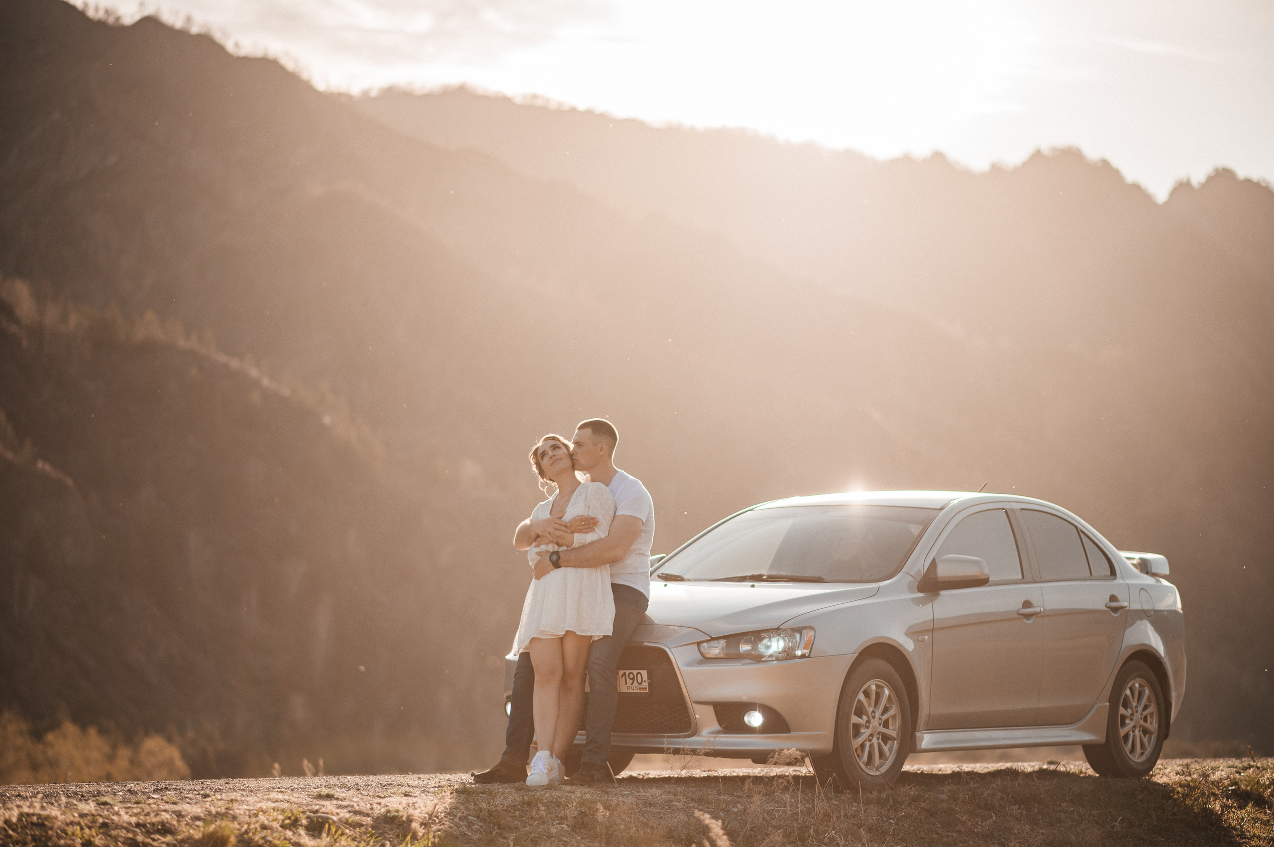 Любовь в горах. Свадебная  съемка на Алтае