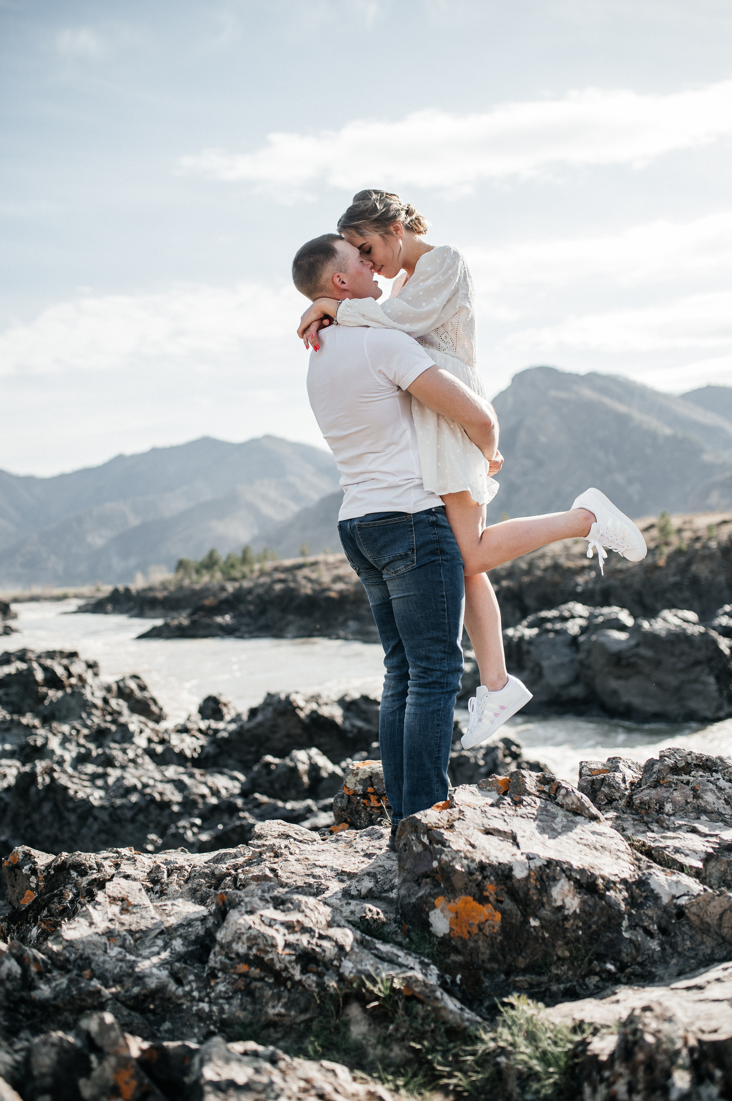 Любовь в горах. Свадебная  съемка на Алтае