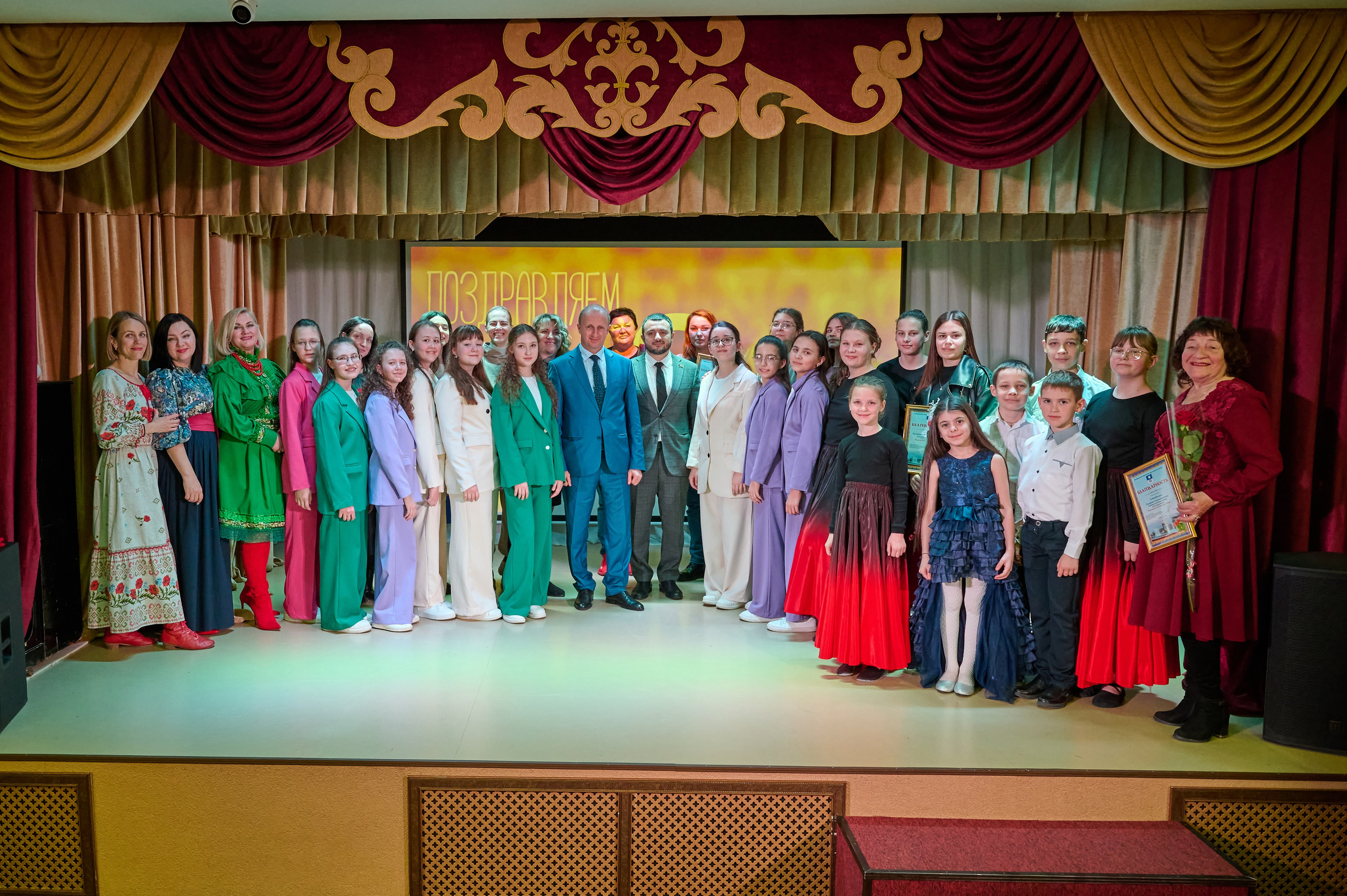 8 марта Виноградный. Жизнь курорта Кабардинка в фотографиях