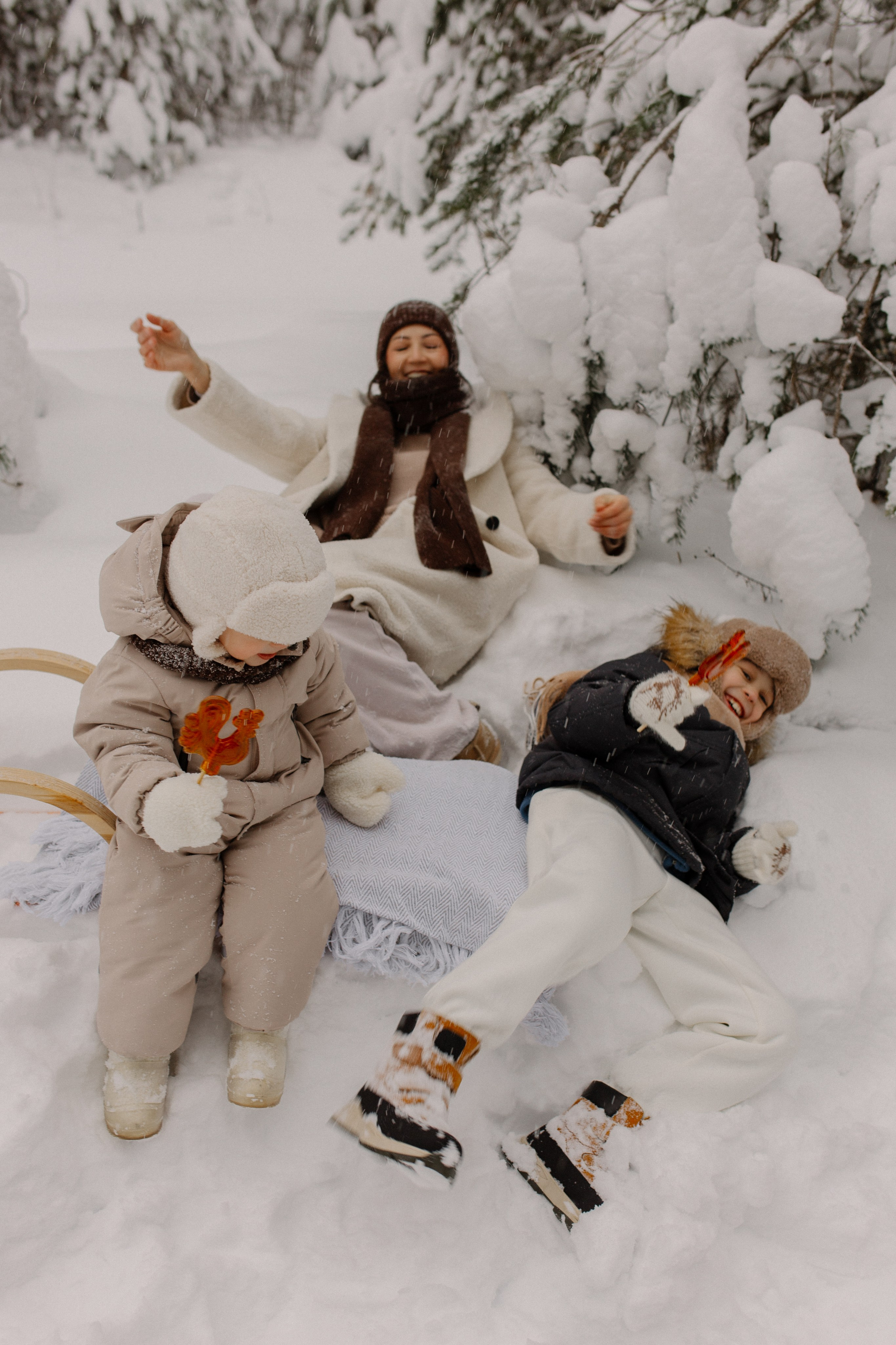 Алёна, Лёша и Миша. Семейный фотограф Тихвин, Санкт-Петербург и ЛО