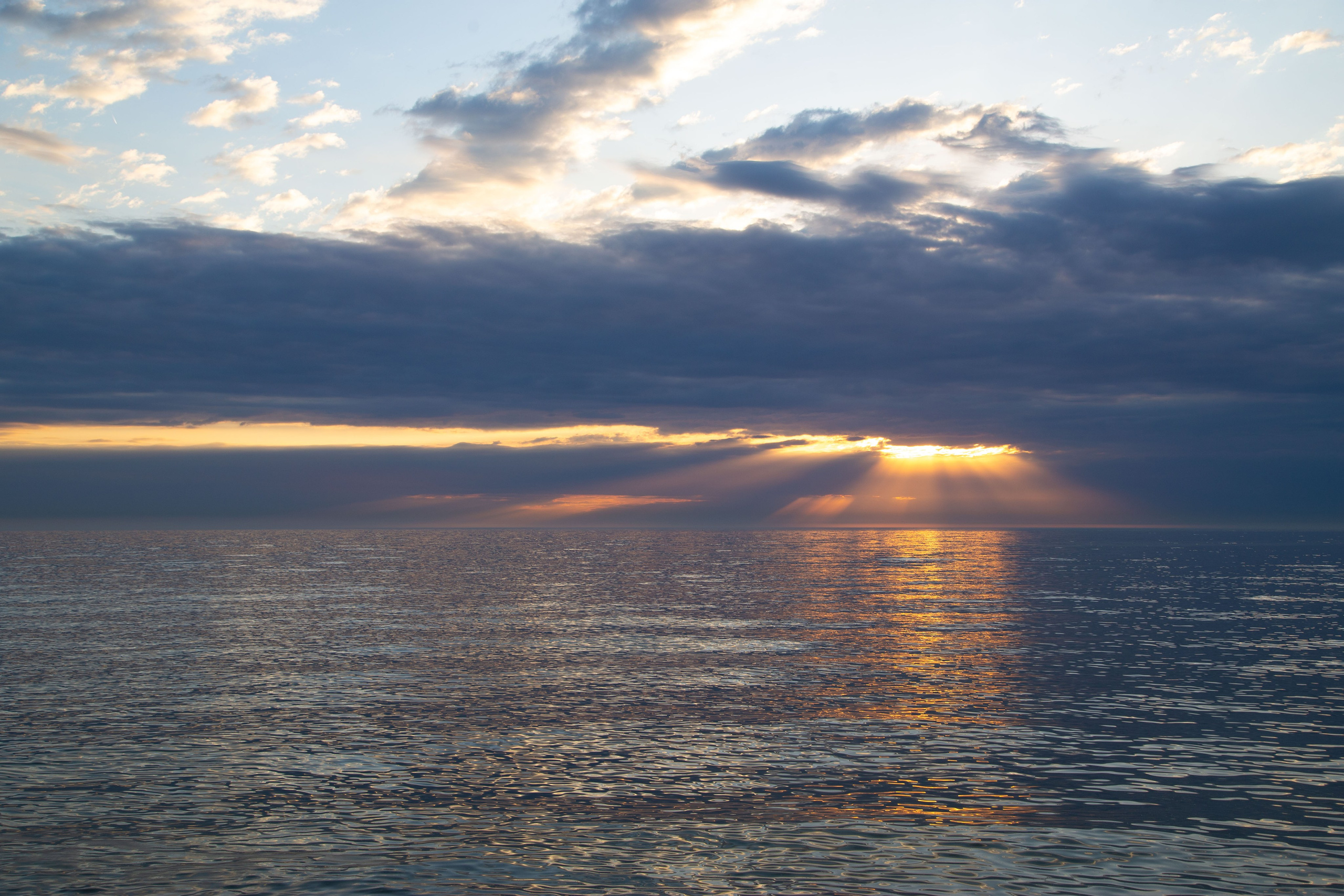 Рассвет. Dmitriy [KCCC] is a pretty cool photographer