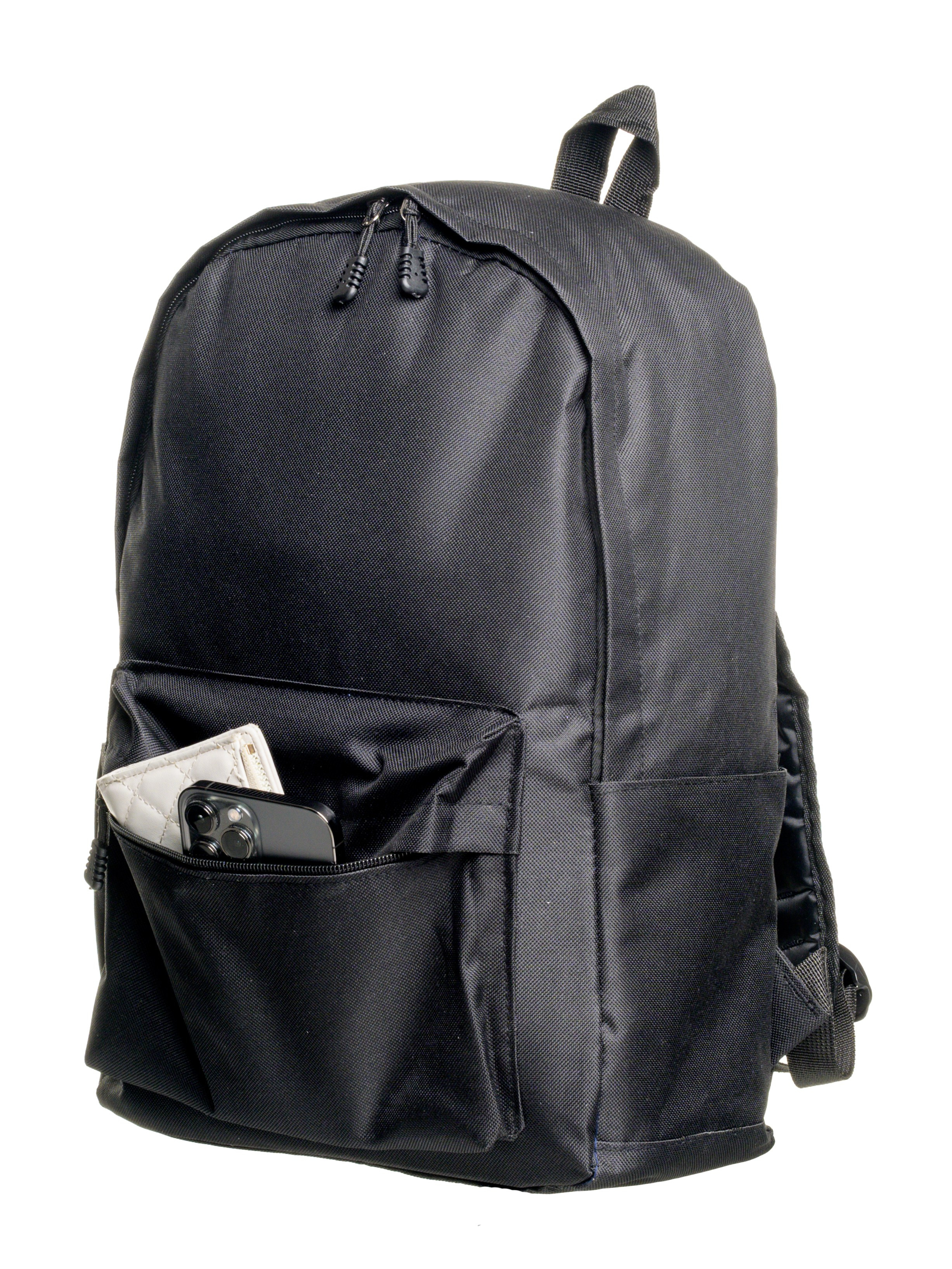 Backpack. Fotograf Dmitrii Donets