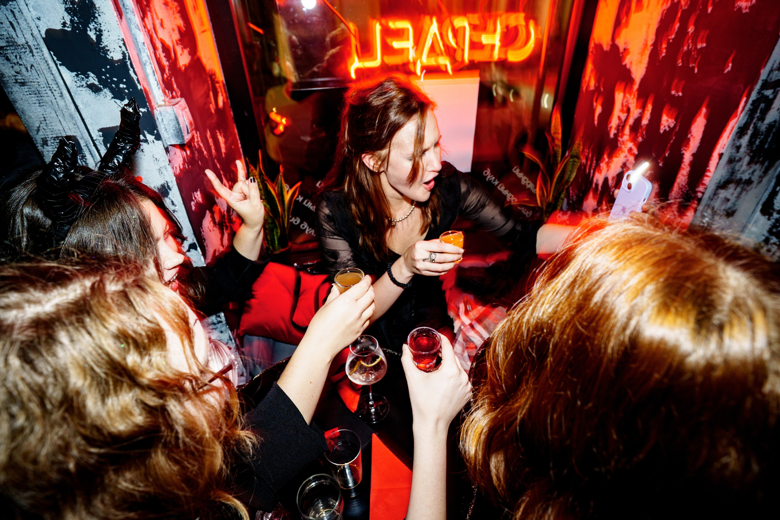 Halloween party. Бар разбитых сердец. Концертный и репортажный фотограф в Санкт-Петербурге Слава Пахомов