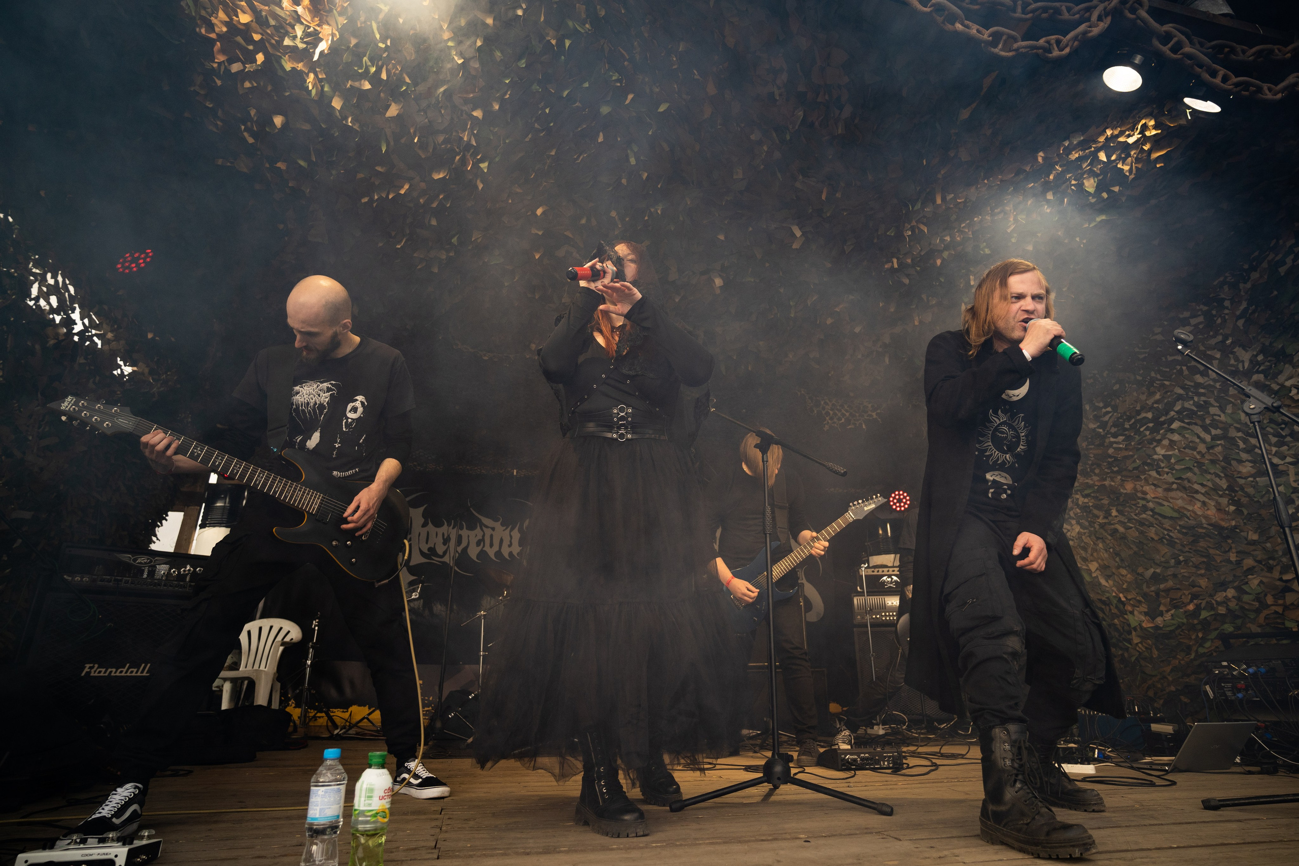 Фестиваль «ПОСРЕДИ КЛАДБИЩ И БОЛОТ»|Архангельск. Концертный и репортажный фотограф в Санкт-Петербурге Слава Пахомов