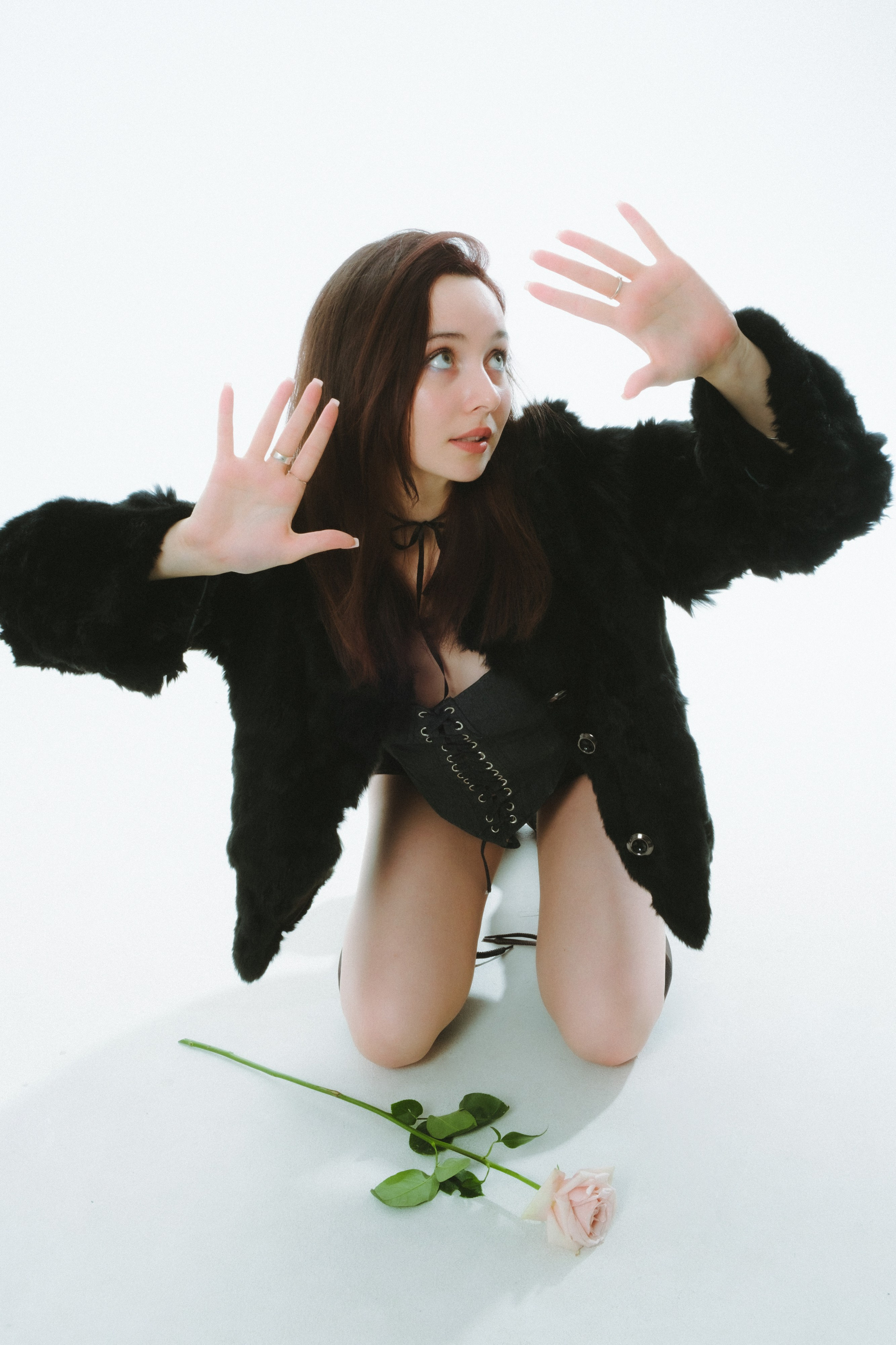 Сексуальный цветок. Мари — фотограф и видеограф из Москвы