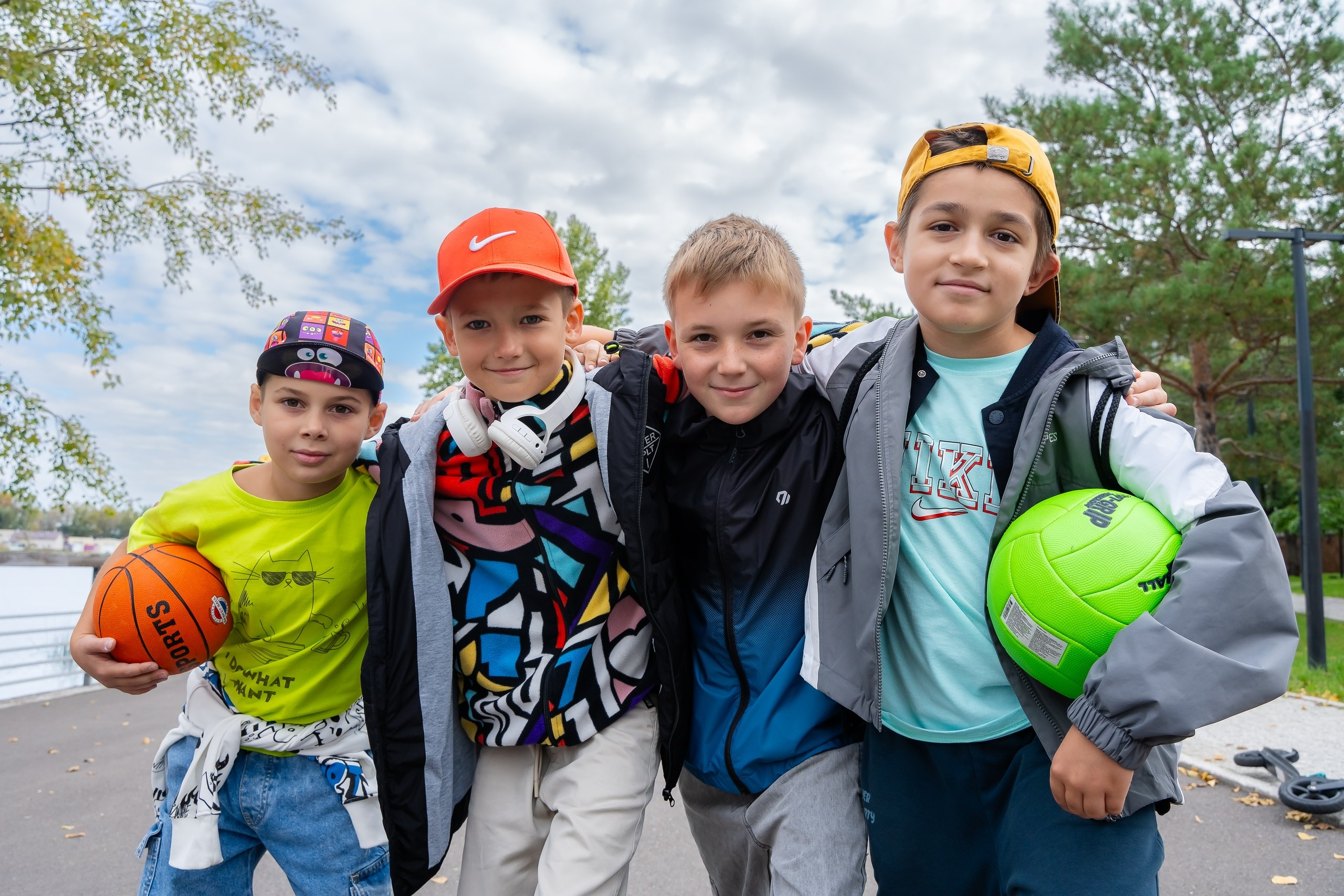 Выпускные альбомы Брянск. Фотостудия выпускных альбомов
