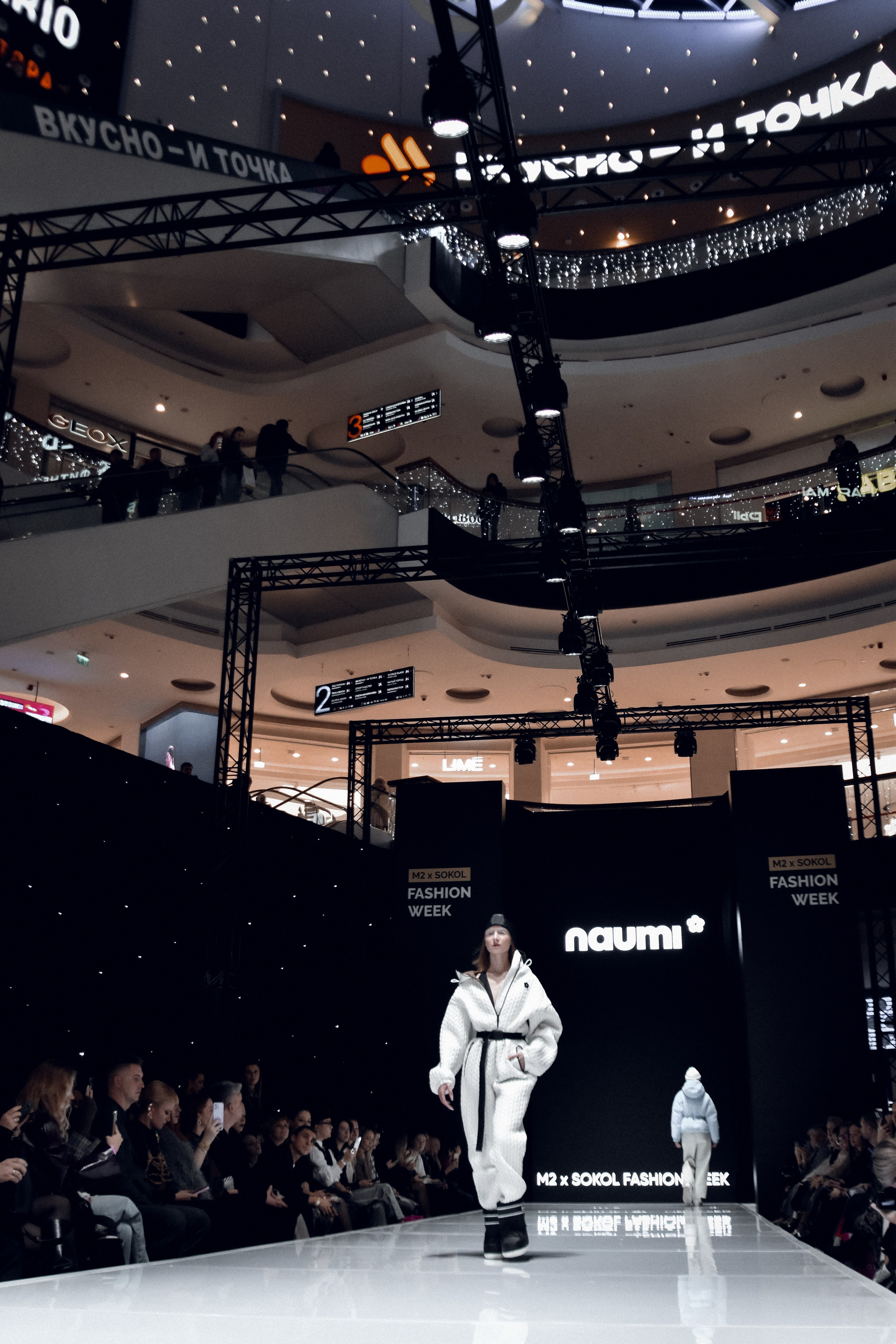 Sokol Fashion Week 2024. Kirillova Studio — мастерская декора и событий Юли Кирилловой