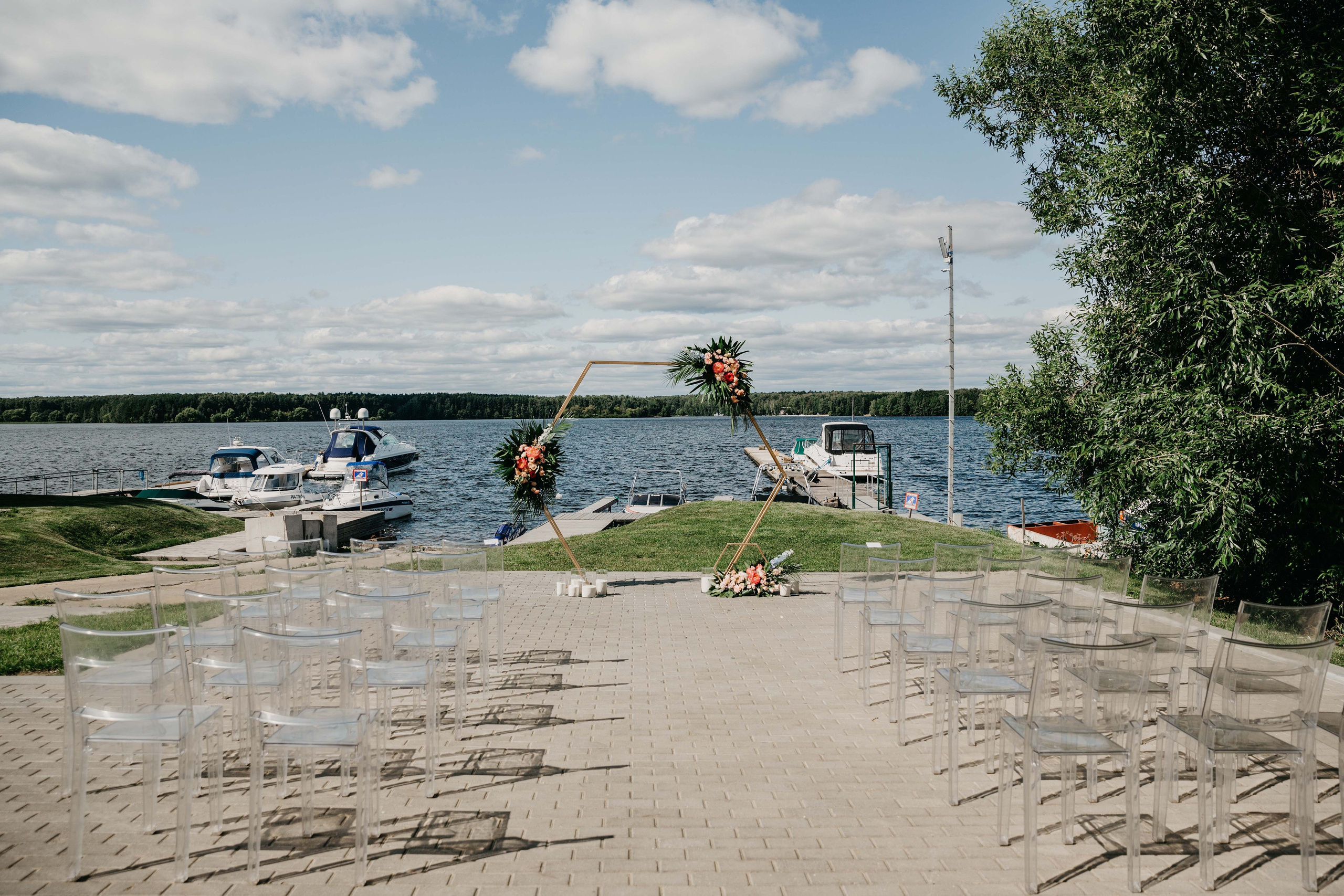 Свадьба в яхт-клубе "Родина". Kirillova Studio — мастерская декора и событий Юли Кирилловой
