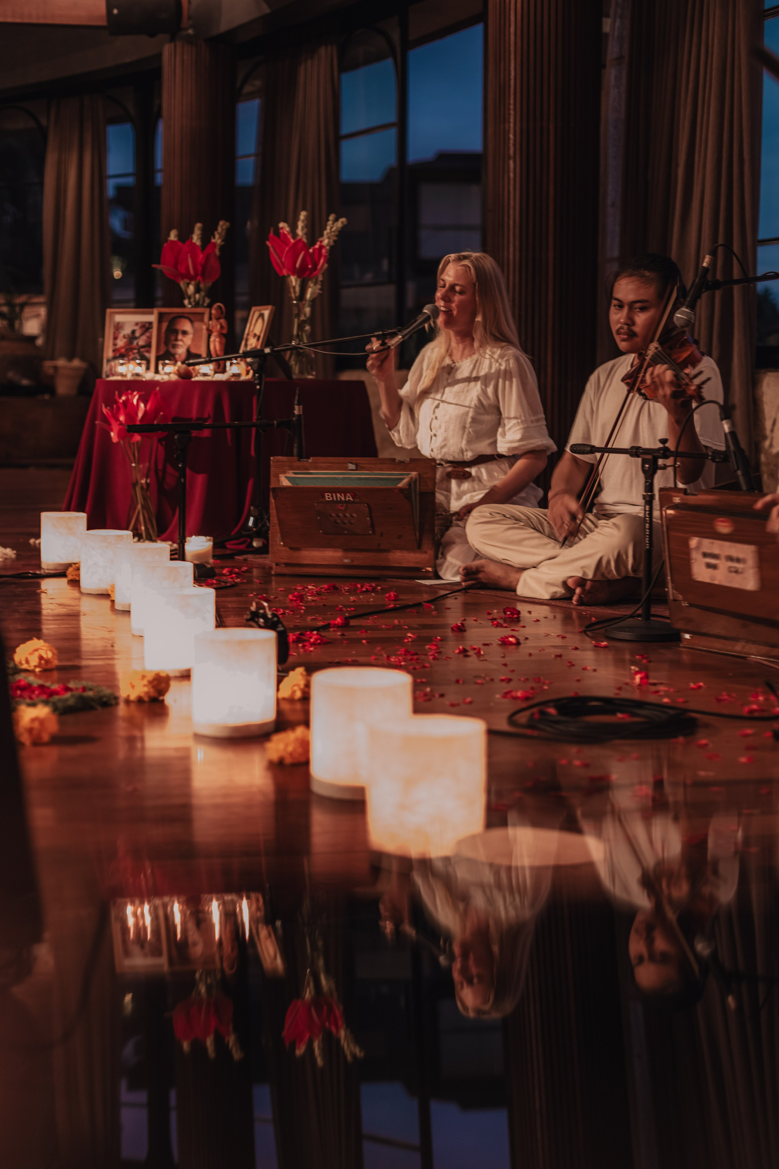 Kirtan at Soulshine nov. Мариам Багдасарян