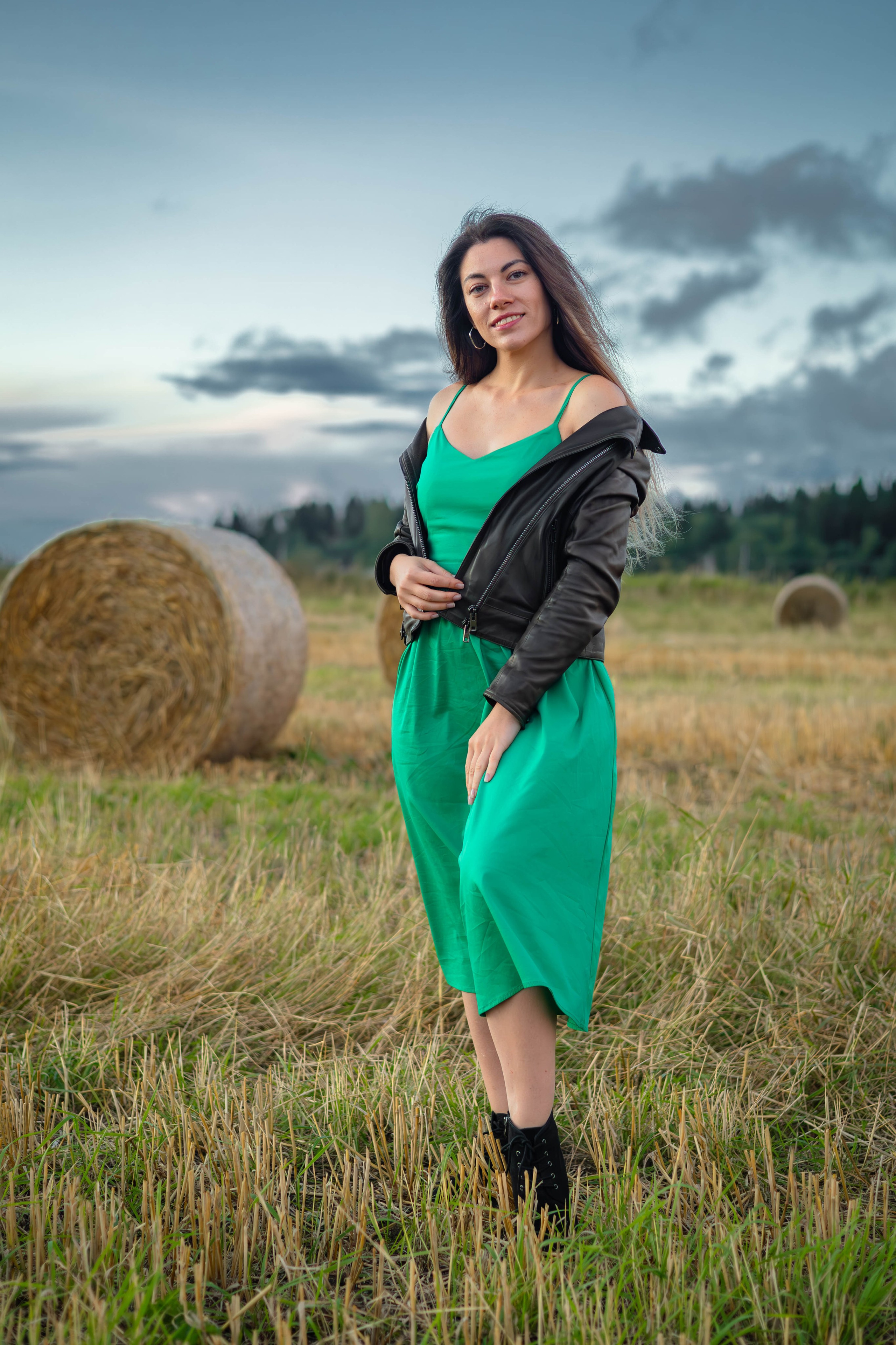 Анастасия. Закат в поле. Портретный фотограф Панферова Регина г. Санкт-Петербург, г. Казань