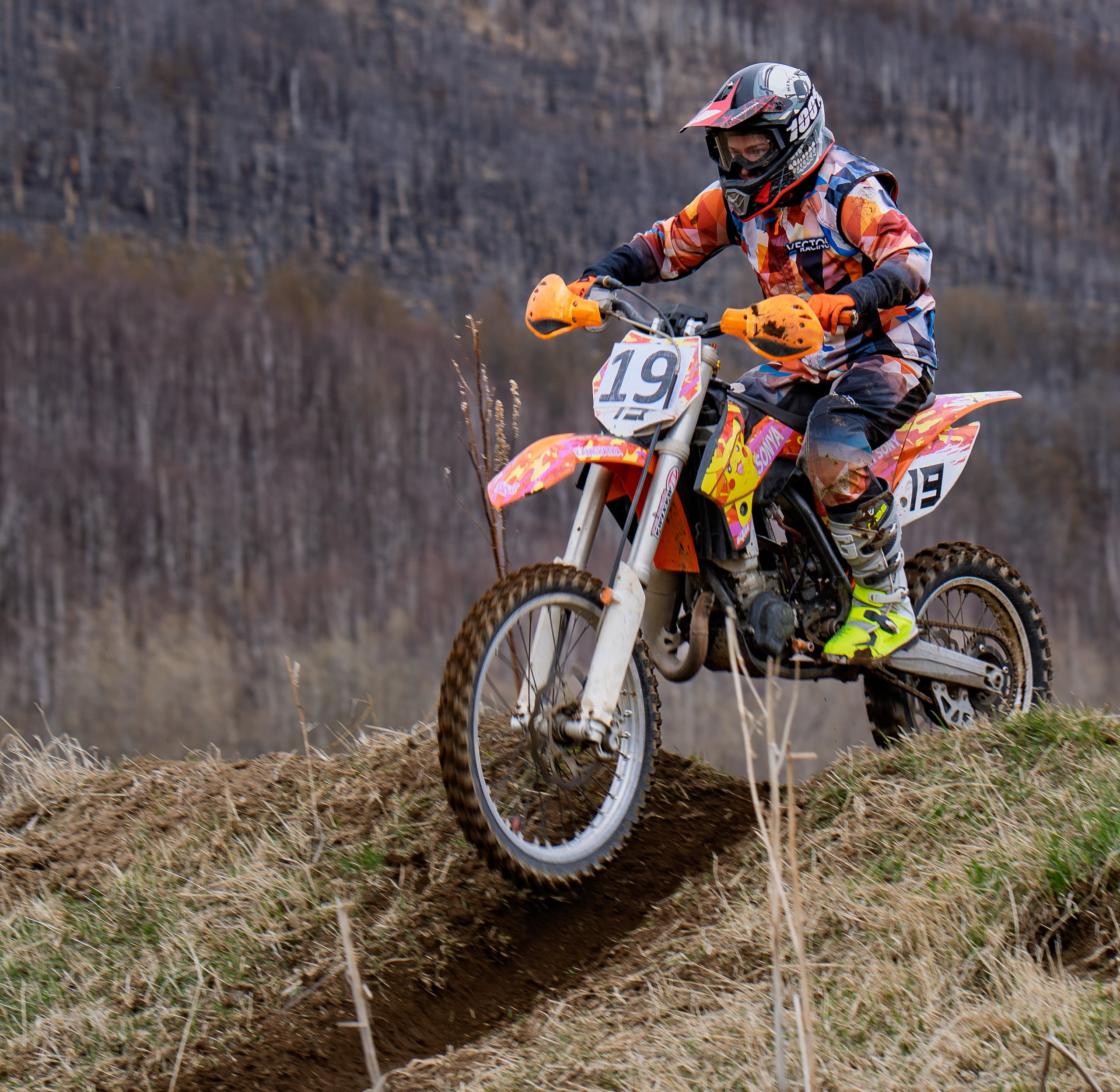 Мотогонки Эссо май 2025. Фотограф Ворошилов Дмитрий. Эссо. Камчатка