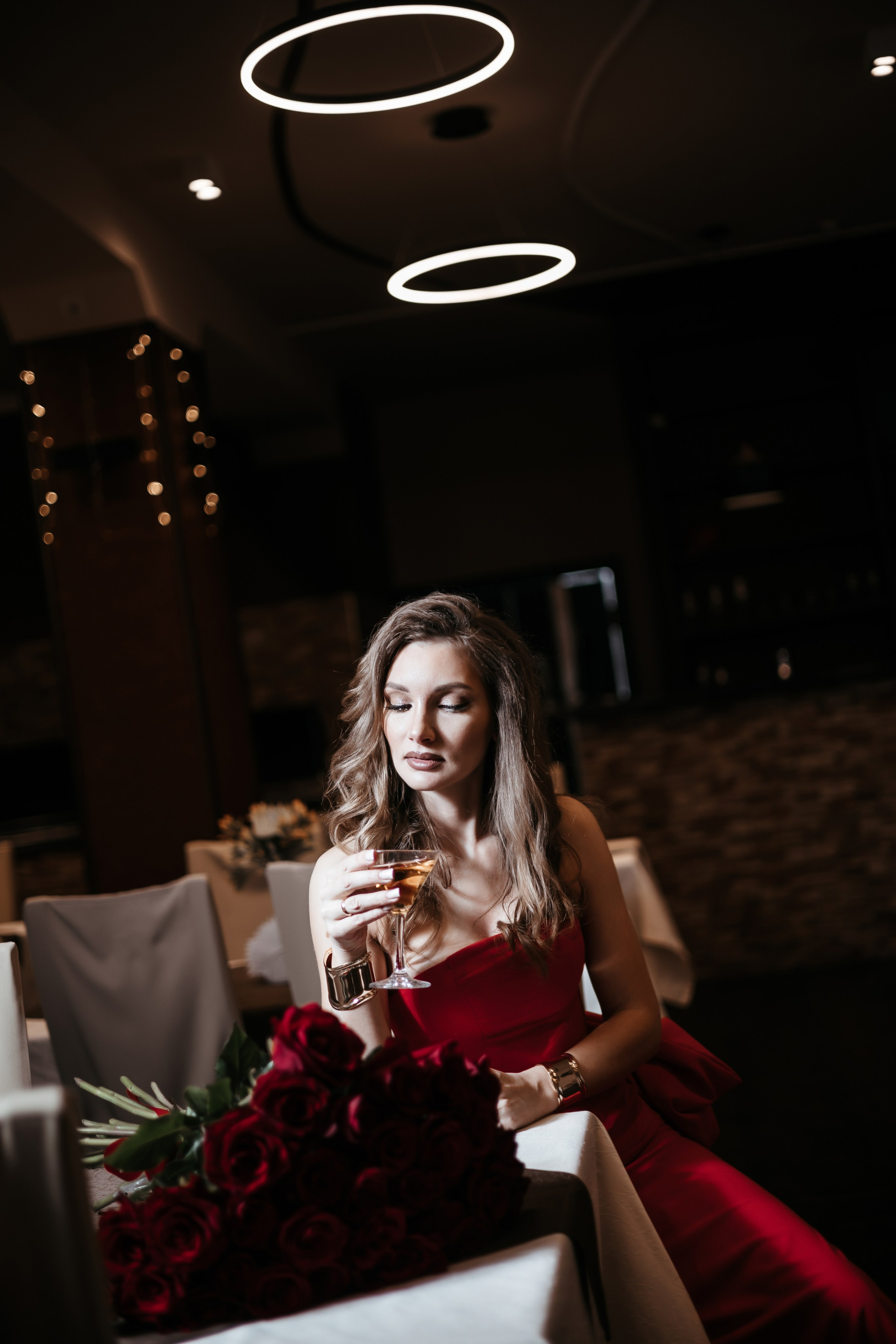 Lady in Red. Главная