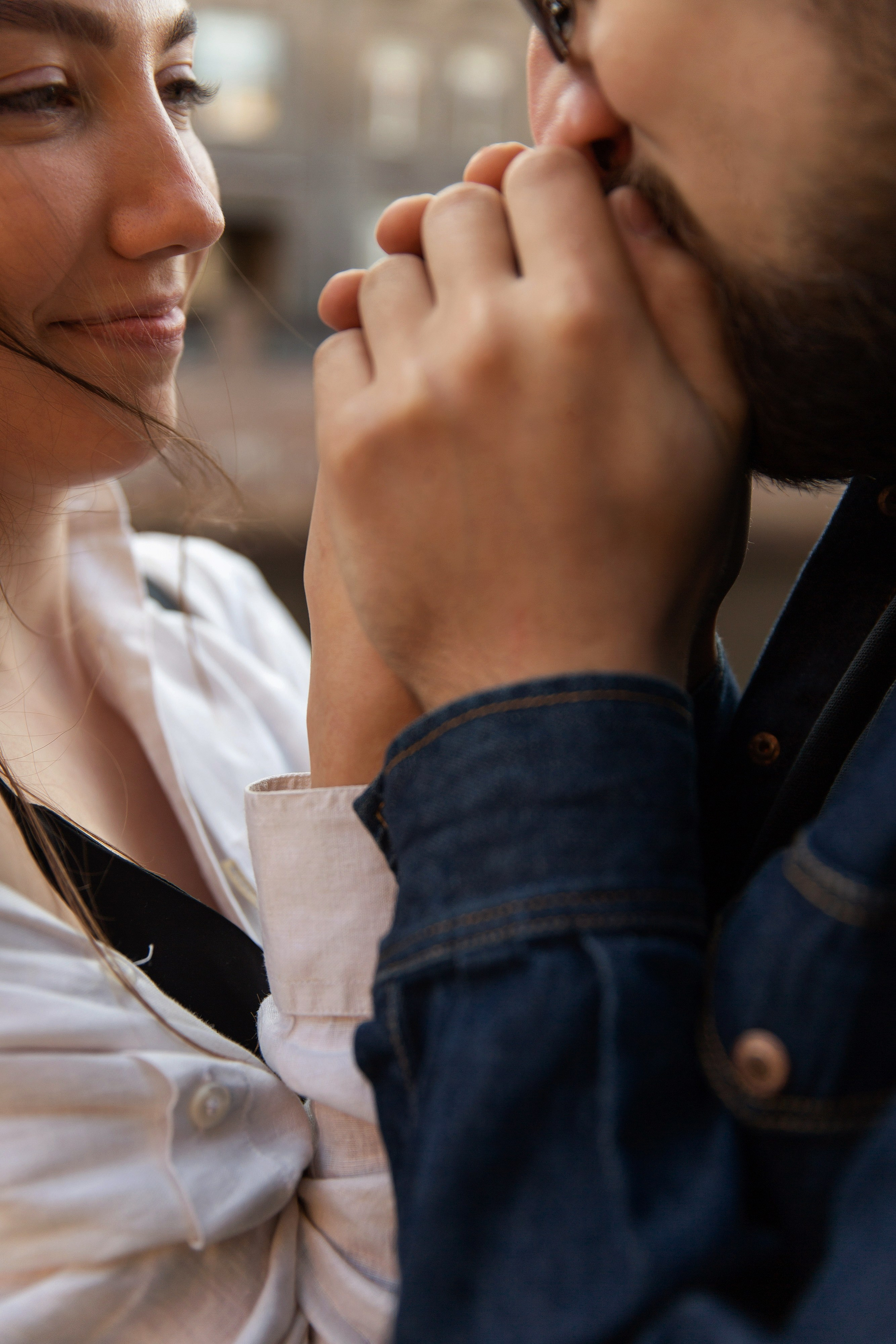 Фотосессия истории любви в центре Петербурга. Свадебный и портретный фотограф в Санкт-Петербурге Надежда Чечулина