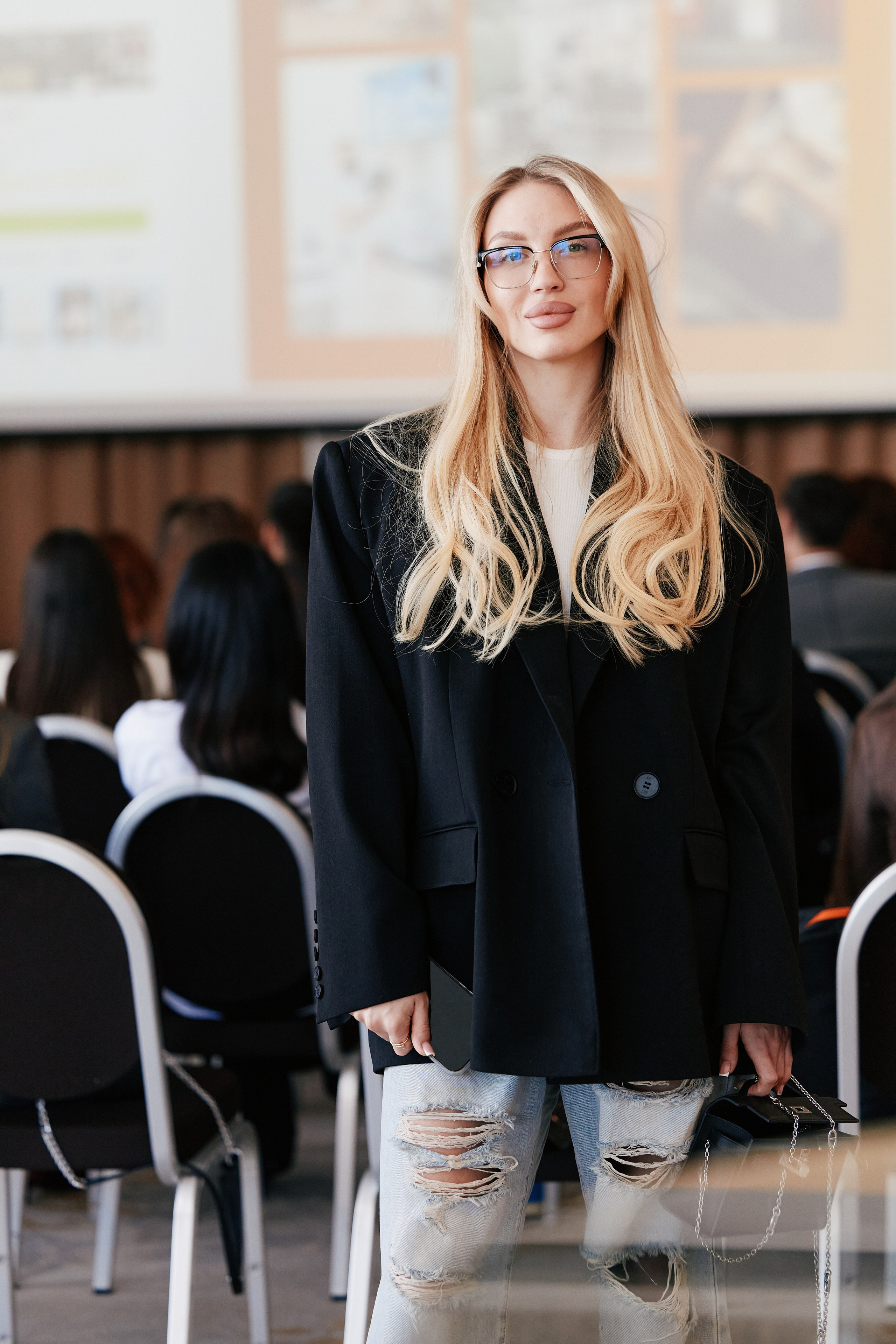 Форум Бизнес-тренды 2025 в Marriott Hotel 28.04. Свадебный репортажный фотограф краснодар максим дремов дрёмов фотосессия студия цена