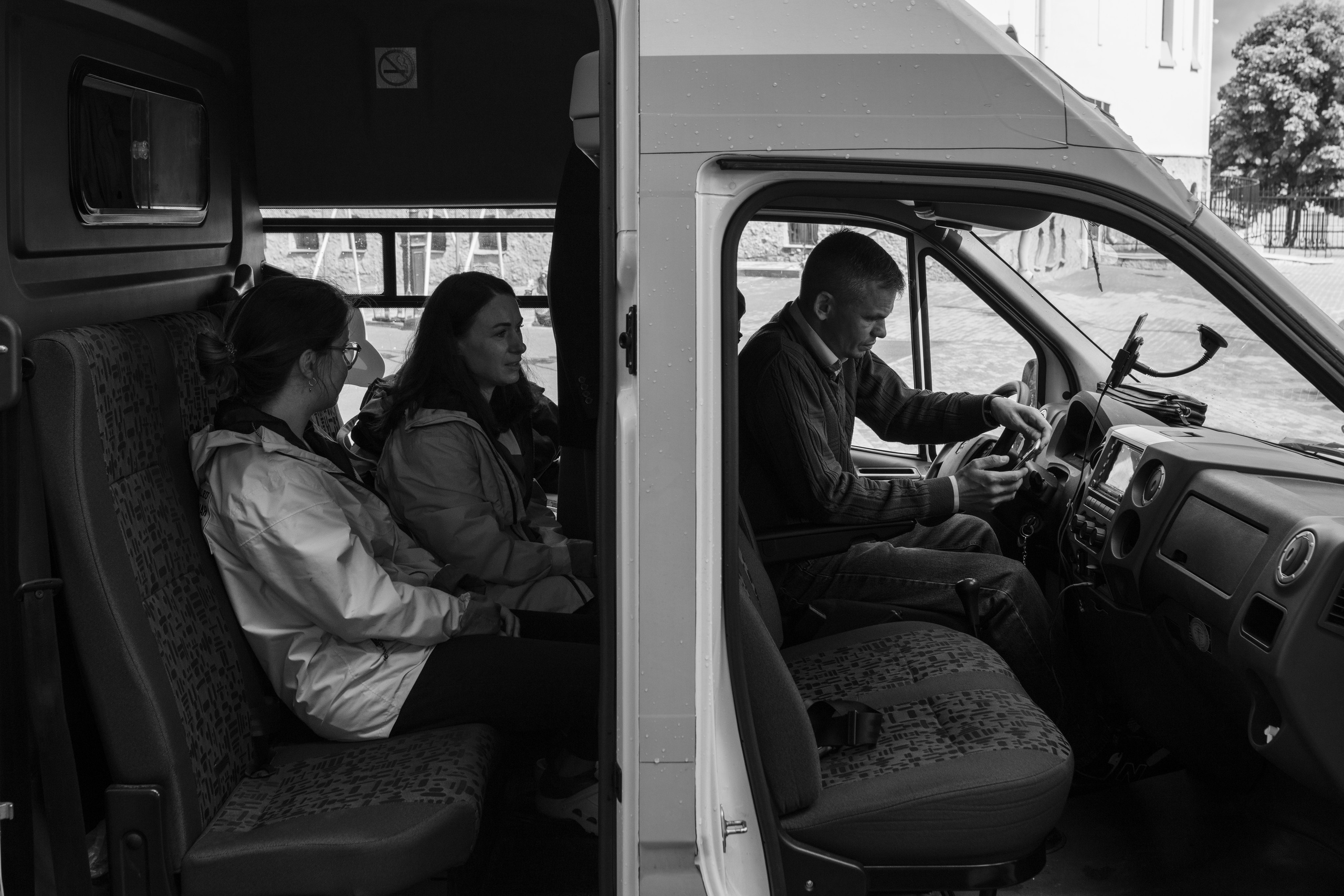 Eugene Shalnov charity documentary photograher 