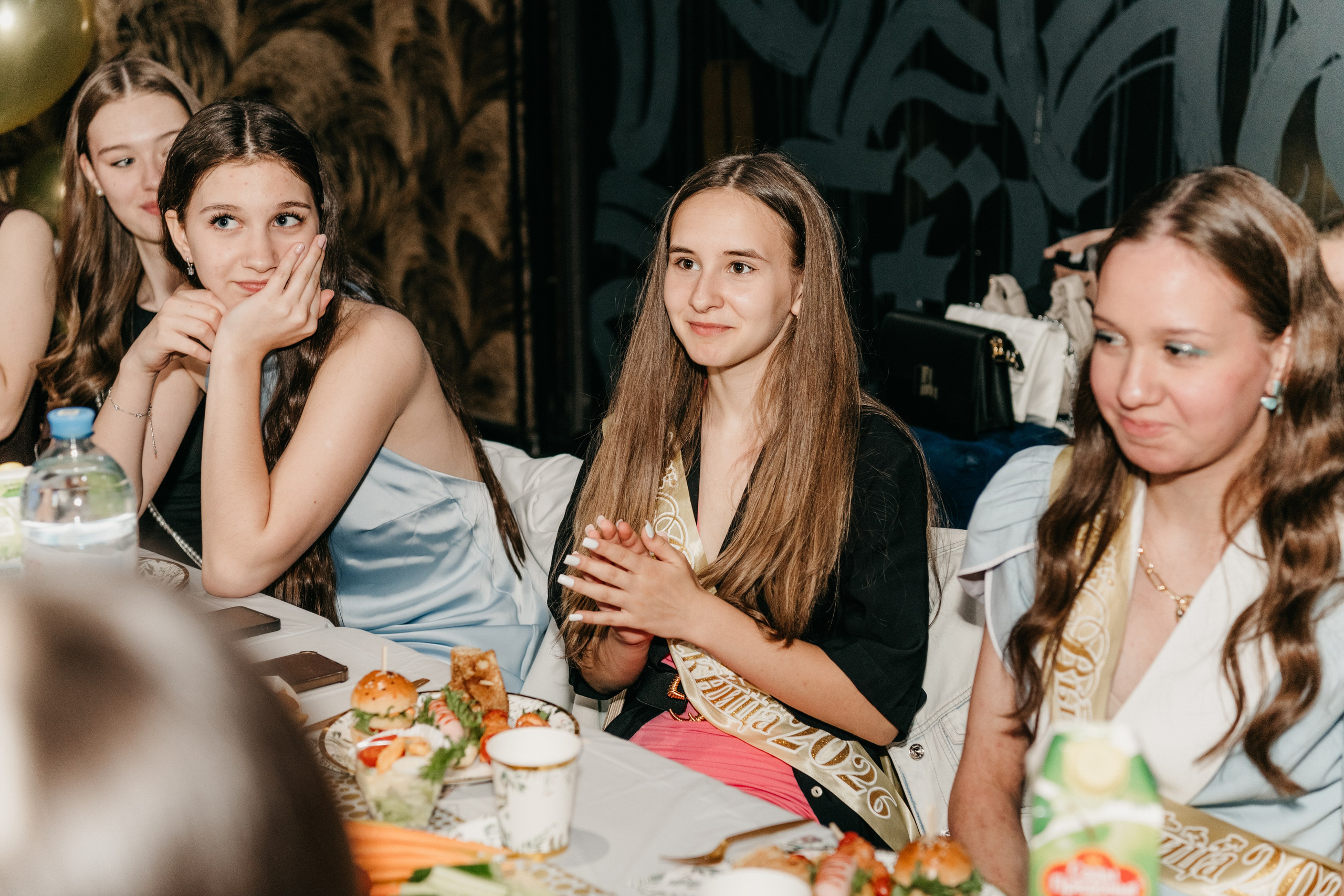 Выпускной в 9М. Фотограф на выписку из роддома в Москве и МО