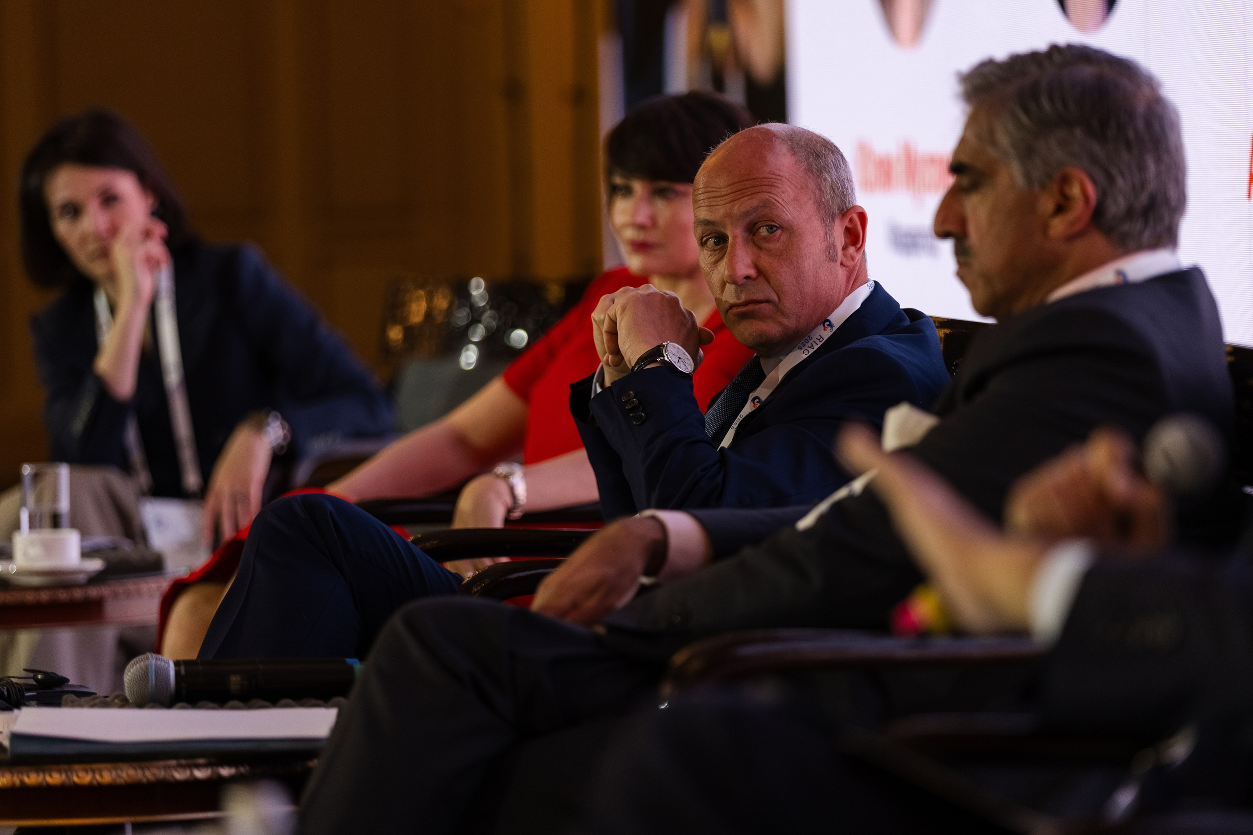 RIAC 2025. Свадебный репортажный фотограф в Москве