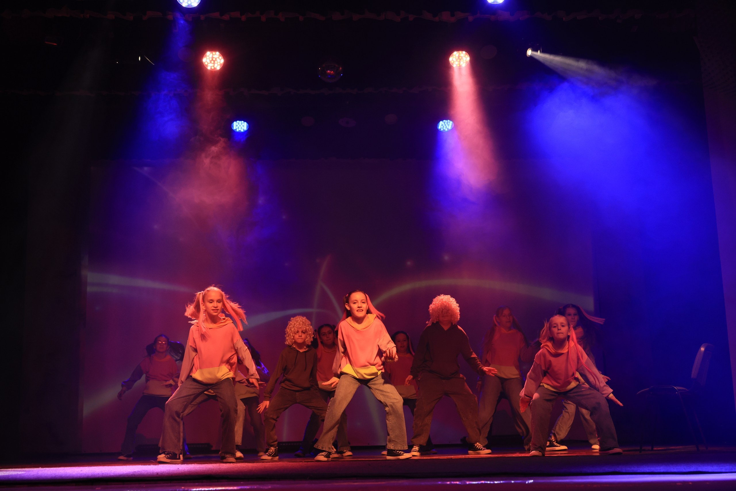 Концерт к 8 Марта в ДК «Металлург» г. Тула. Фотограф в Туле Крупский АнДРей. Фотостудия «КАДР71» в Туле