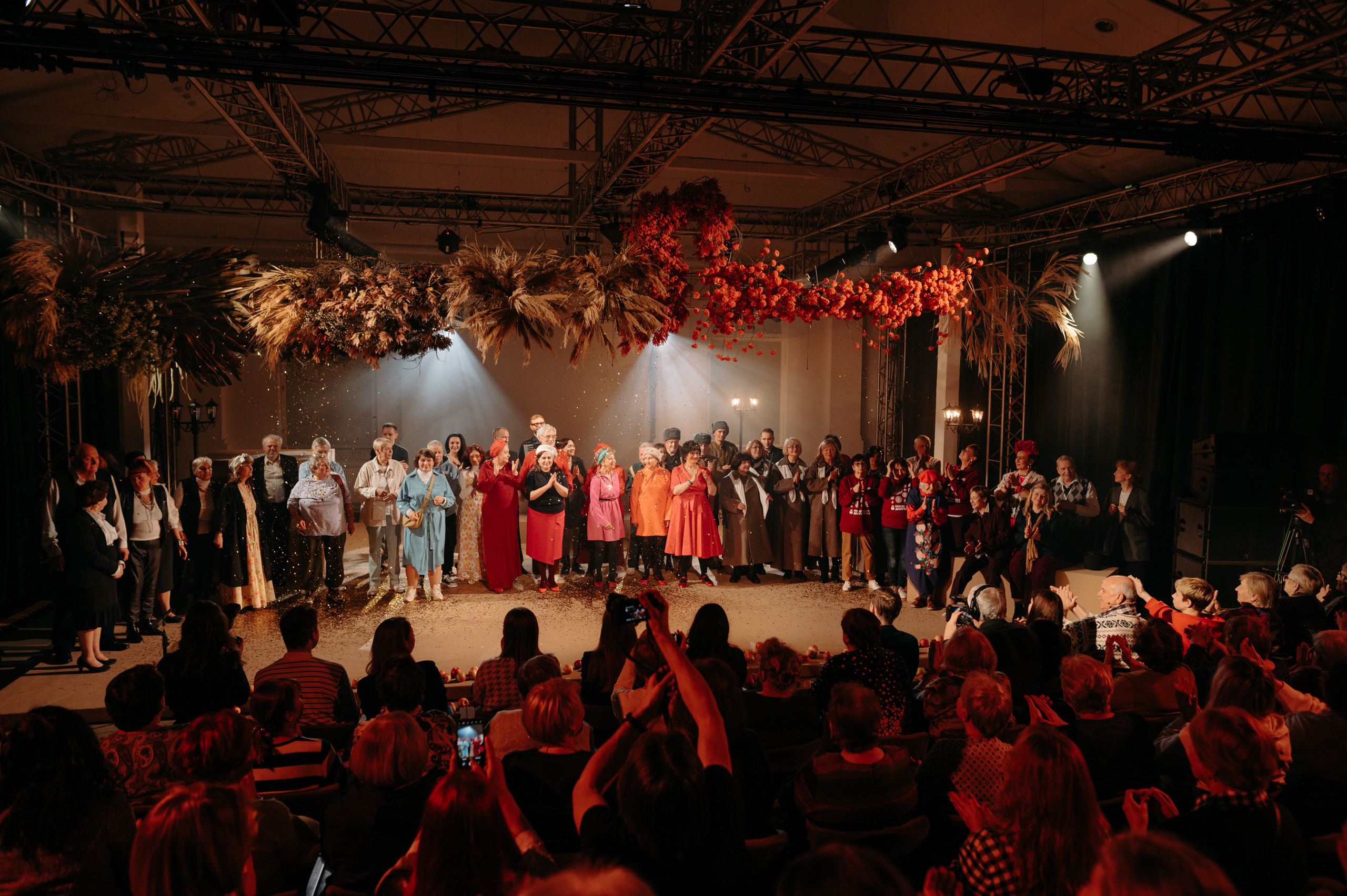 Репортаж «Серебряная астра». Фотограф в Москве Илья Максимов