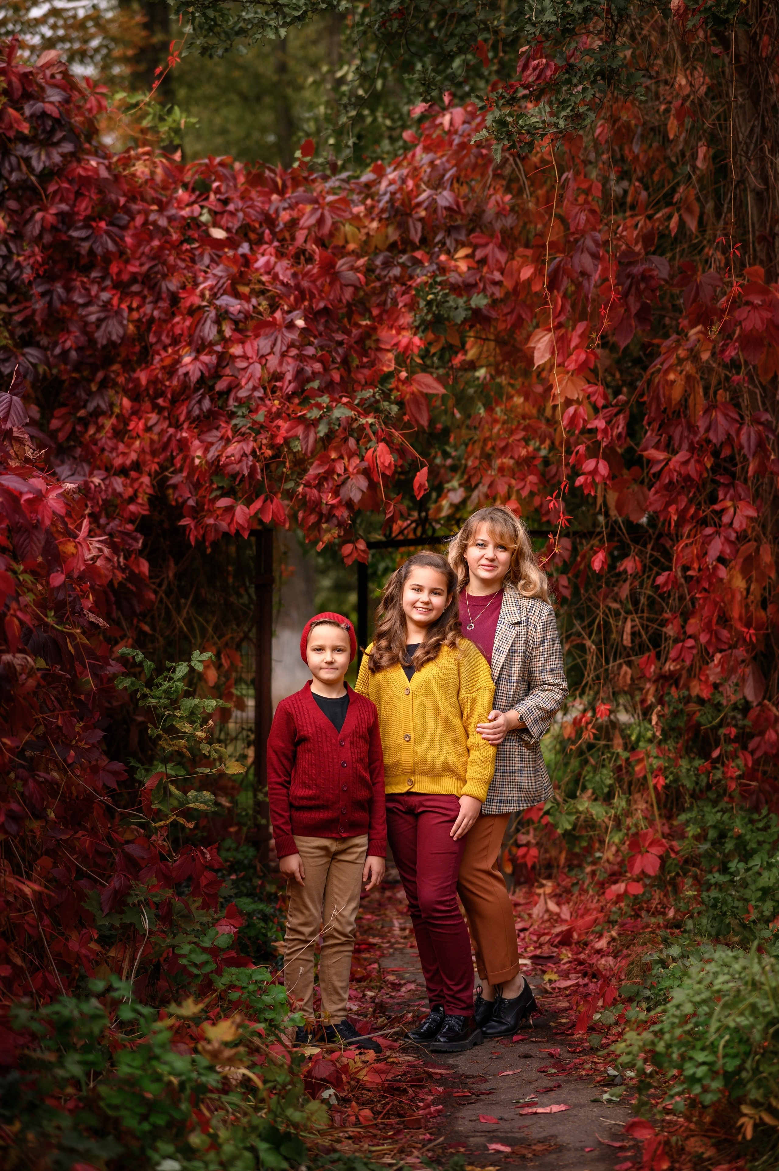 Мария с детьми