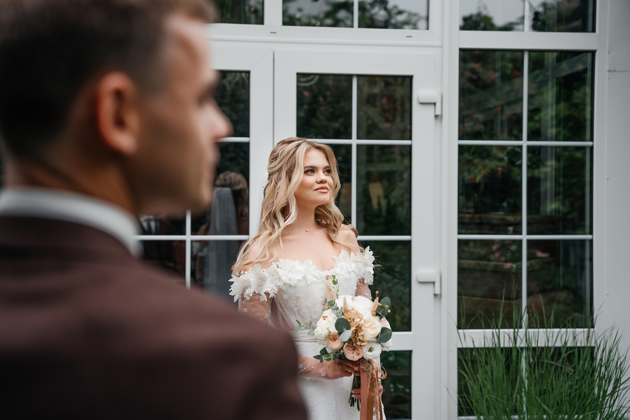 Свадебная прогулка в Теплице Власенко. Свадебный и семейный фотограф Надежда Соловьева