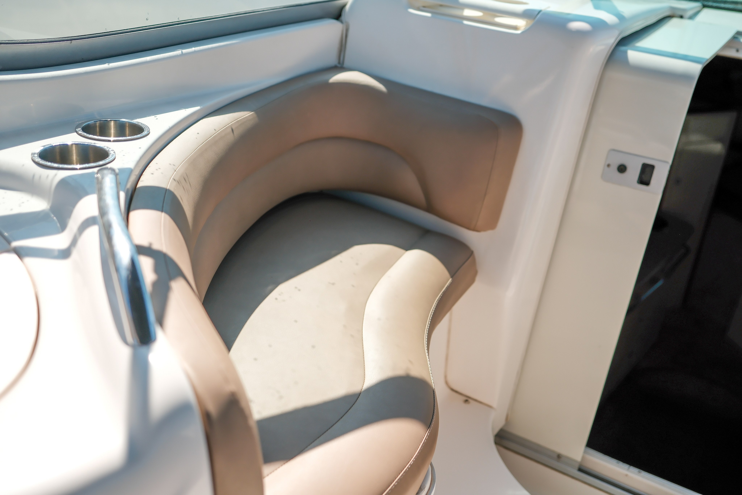 Катер Визит Аренда Яхты в Сочи Яхтанаморе YACHTNAMORE