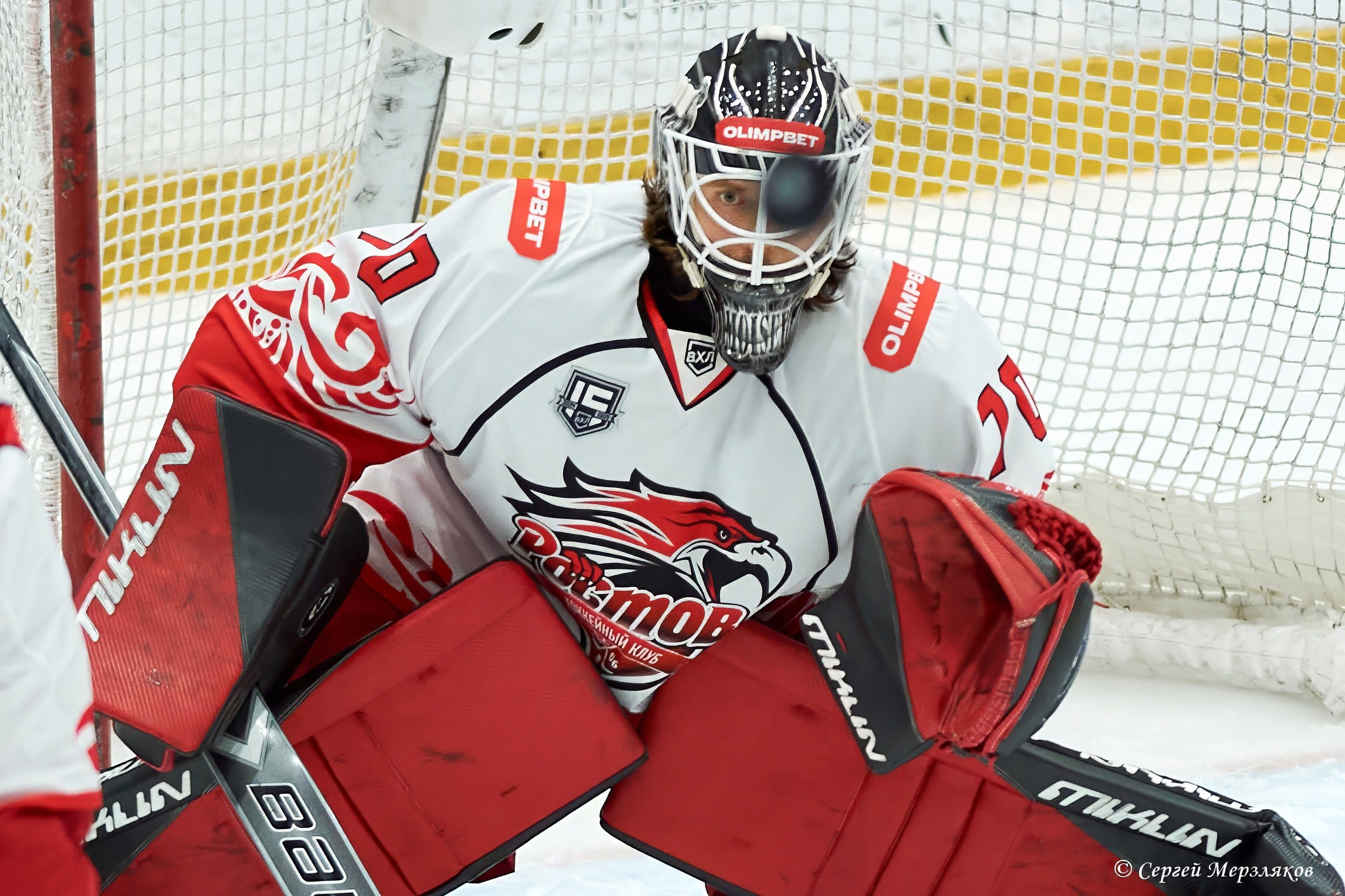 Хоккей. OLIMPBET Чемпионат России — ВХЛ Ижсталь — Ростов. 28.09.2024 Ижевск. Спортивный репортажный фотограф в Ижевске Сергей Мерзляков