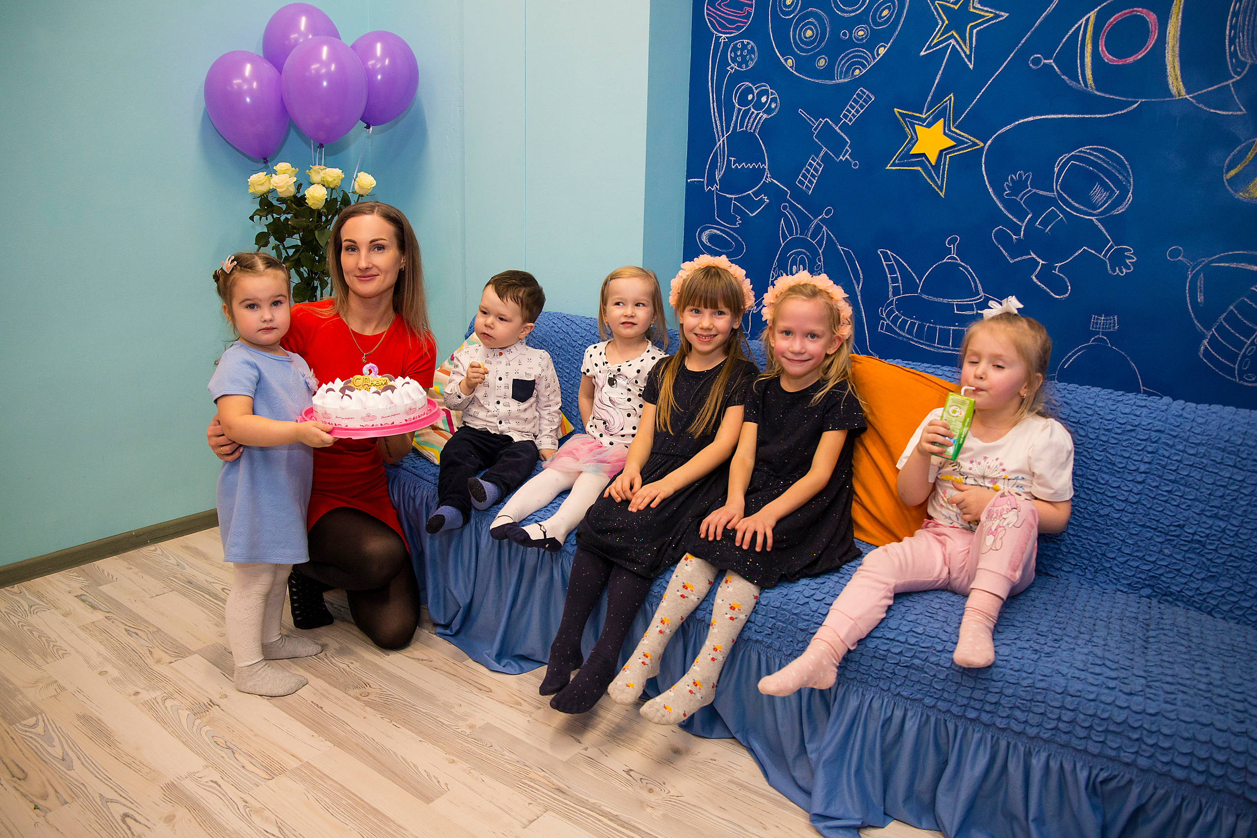 День рождения в игровой комнате. Семейный и свадебный фотограф в Санкт-Петербурге Татьяна Швыкова