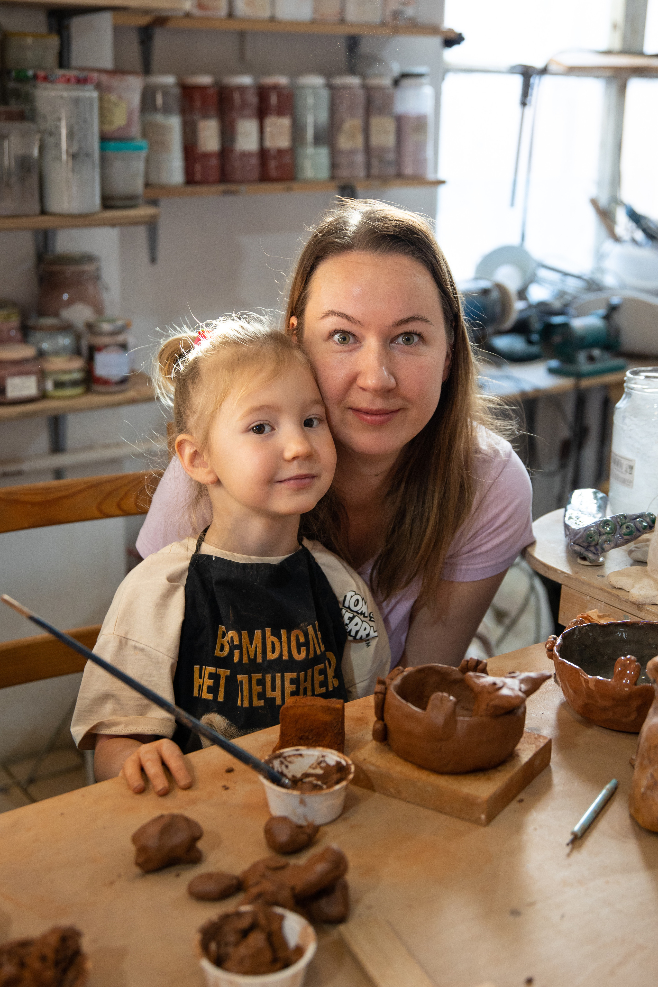День рождения в студии керамики. Семейный и свадебный фотограф в Санкт-Петербурге Татьяна Швыкова