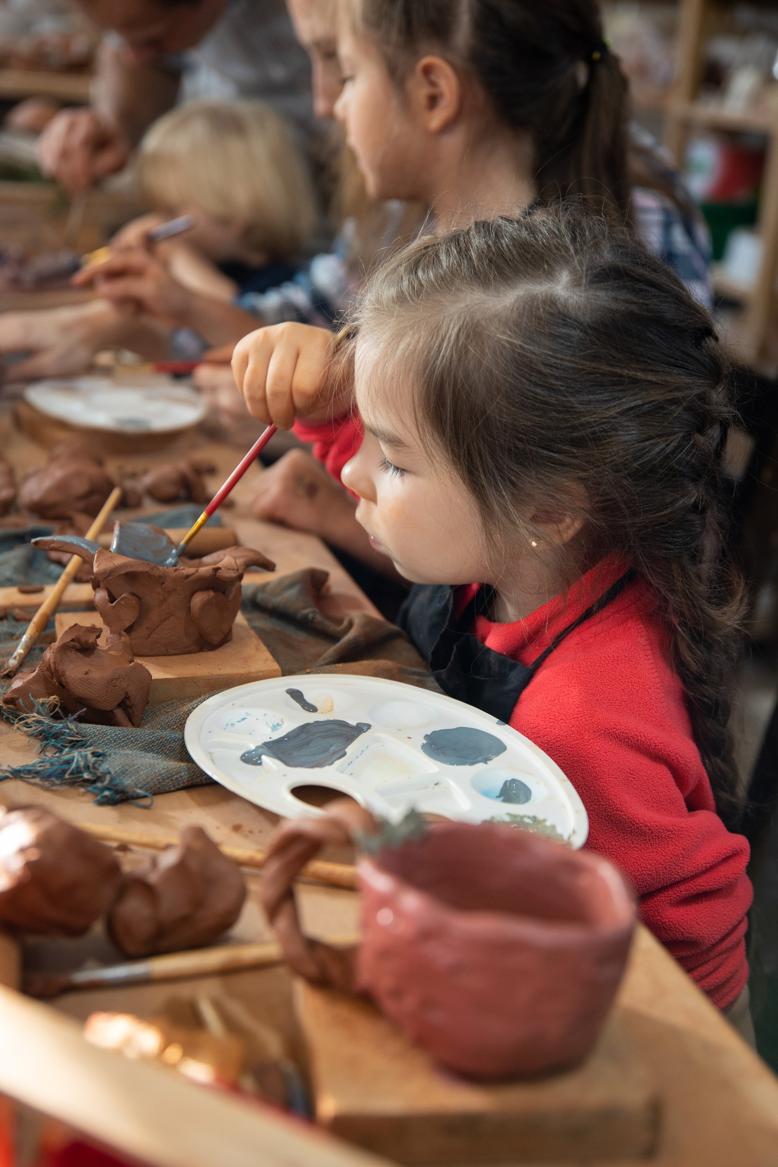 День рождения в студии керамики. Семейный и свадебный фотограф в Санкт-Петербурге Татьяна Швыкова