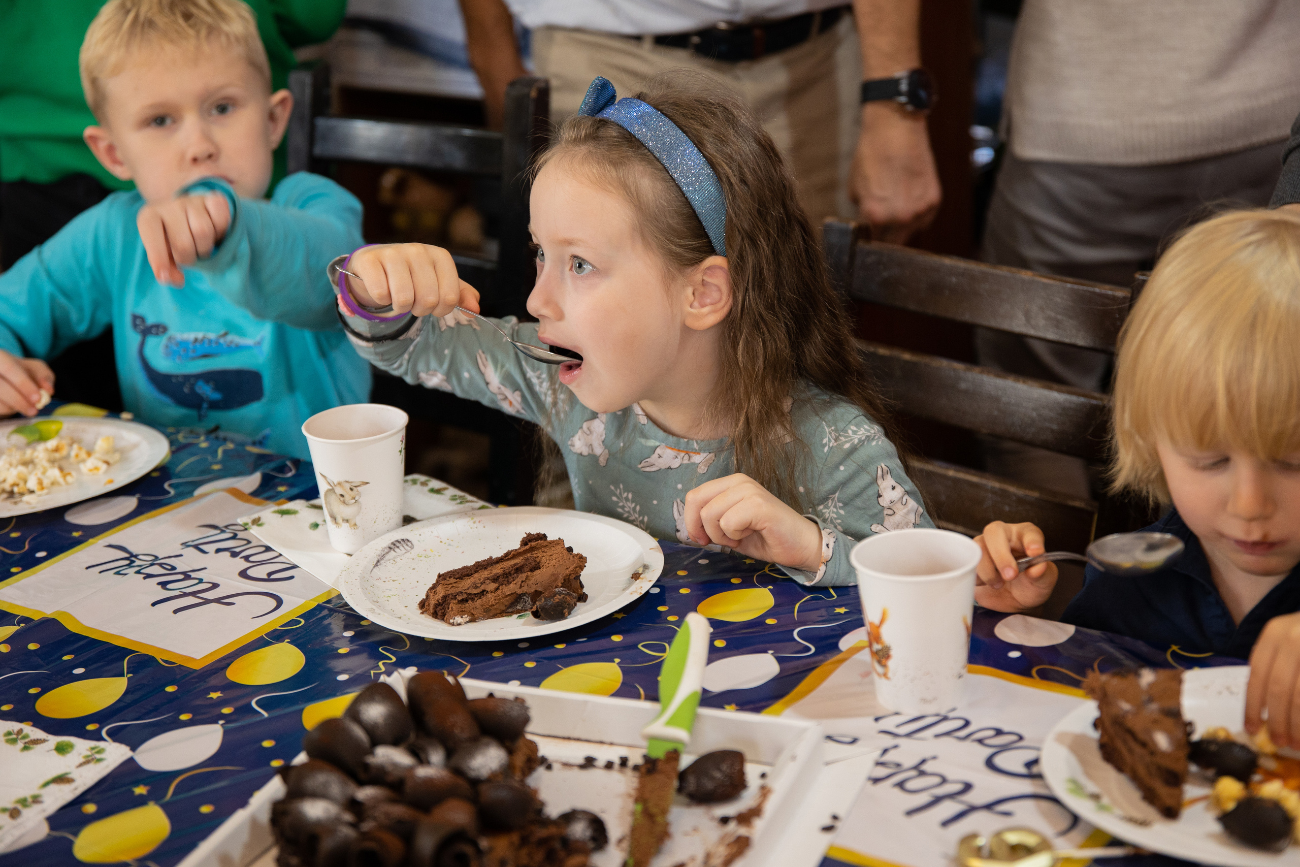 День рождения в студии керамики. Семейный и свадебный фотограф в Санкт-Петербурге Татьяна Швыкова