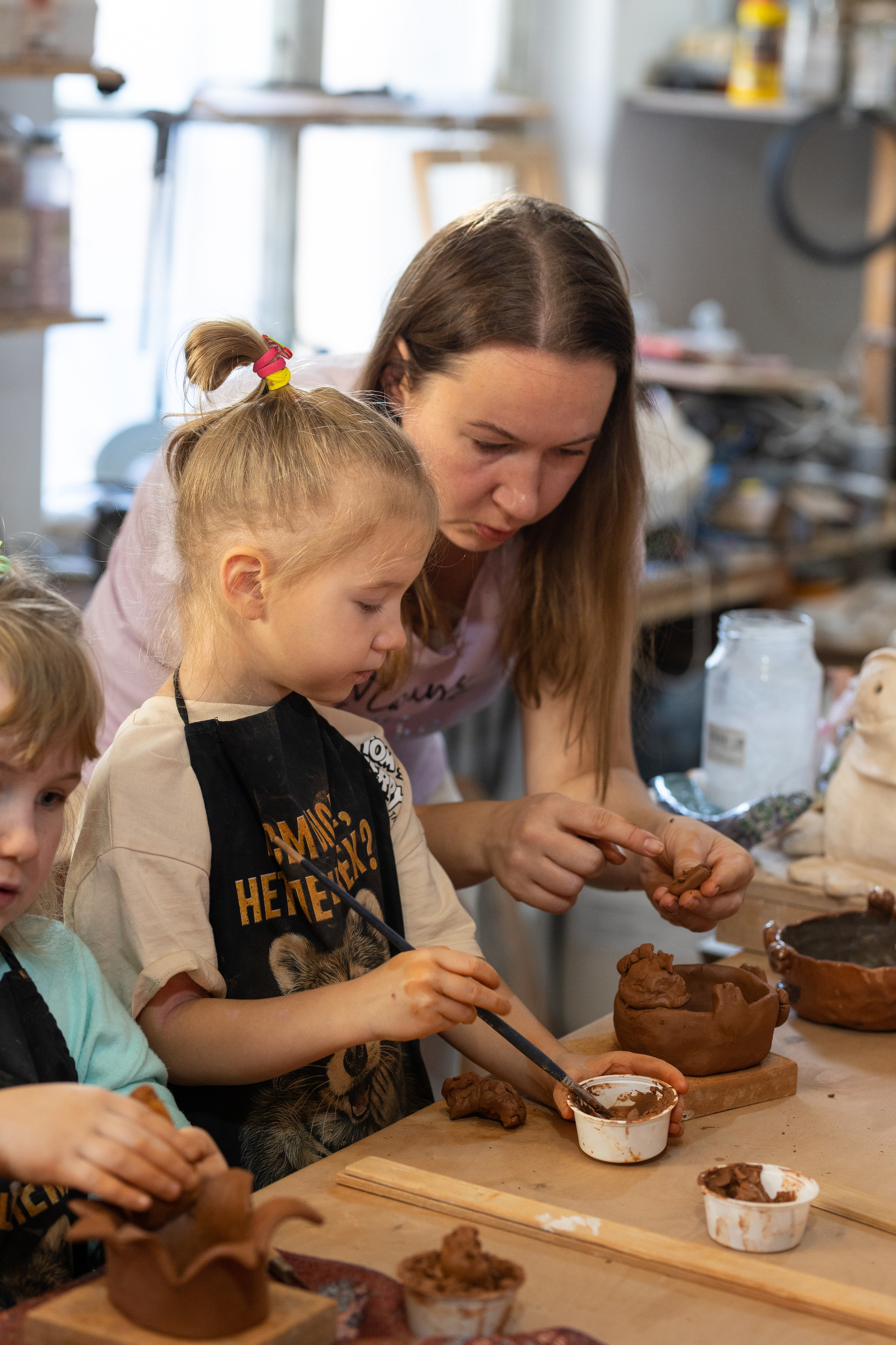День рождения в студии керамики. Семейный и свадебный фотограф в Санкт-Петербурге Татьяна Швыкова