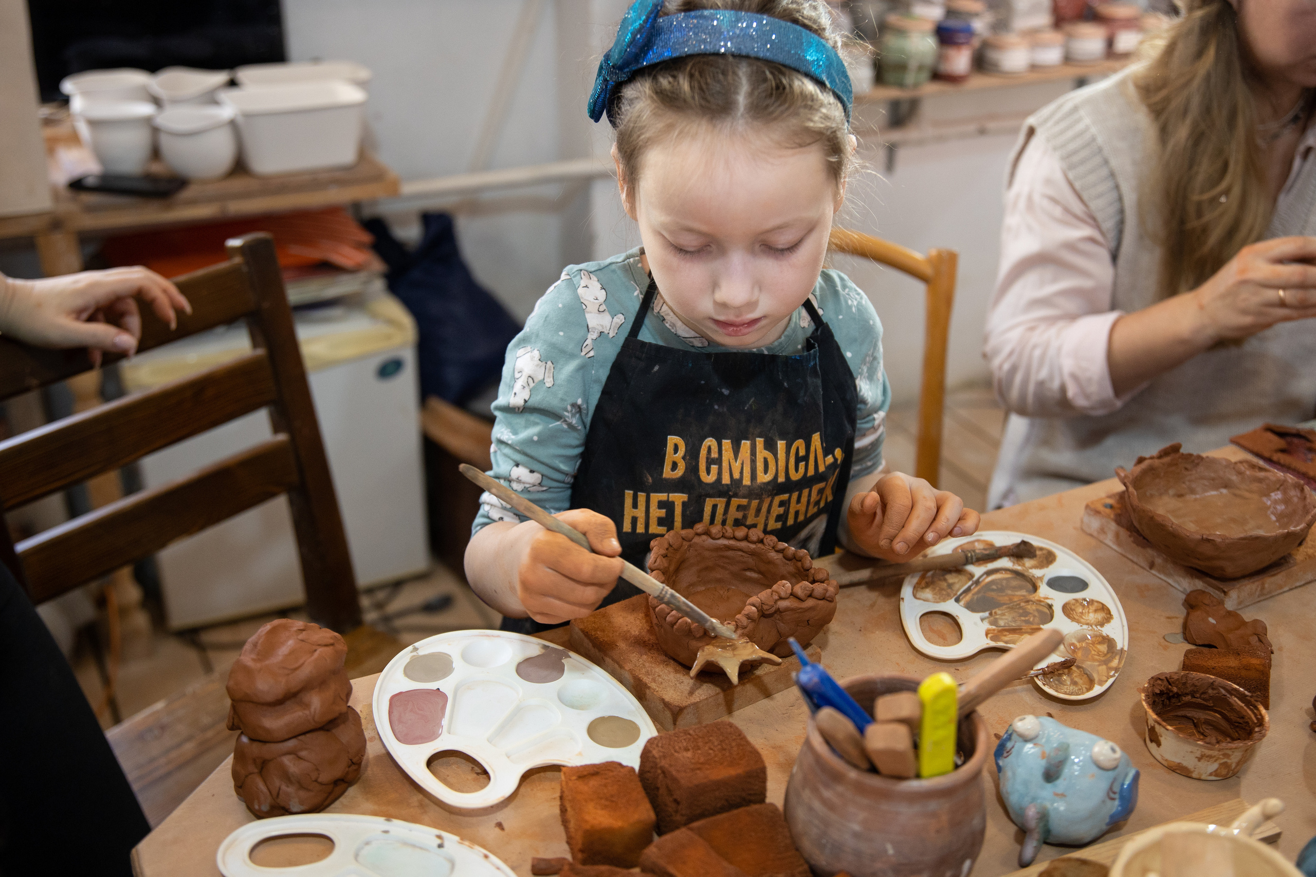 День рождения в студии керамики. Семейный и свадебный фотограф в Санкт-Петербурге Татьяна Швыкова