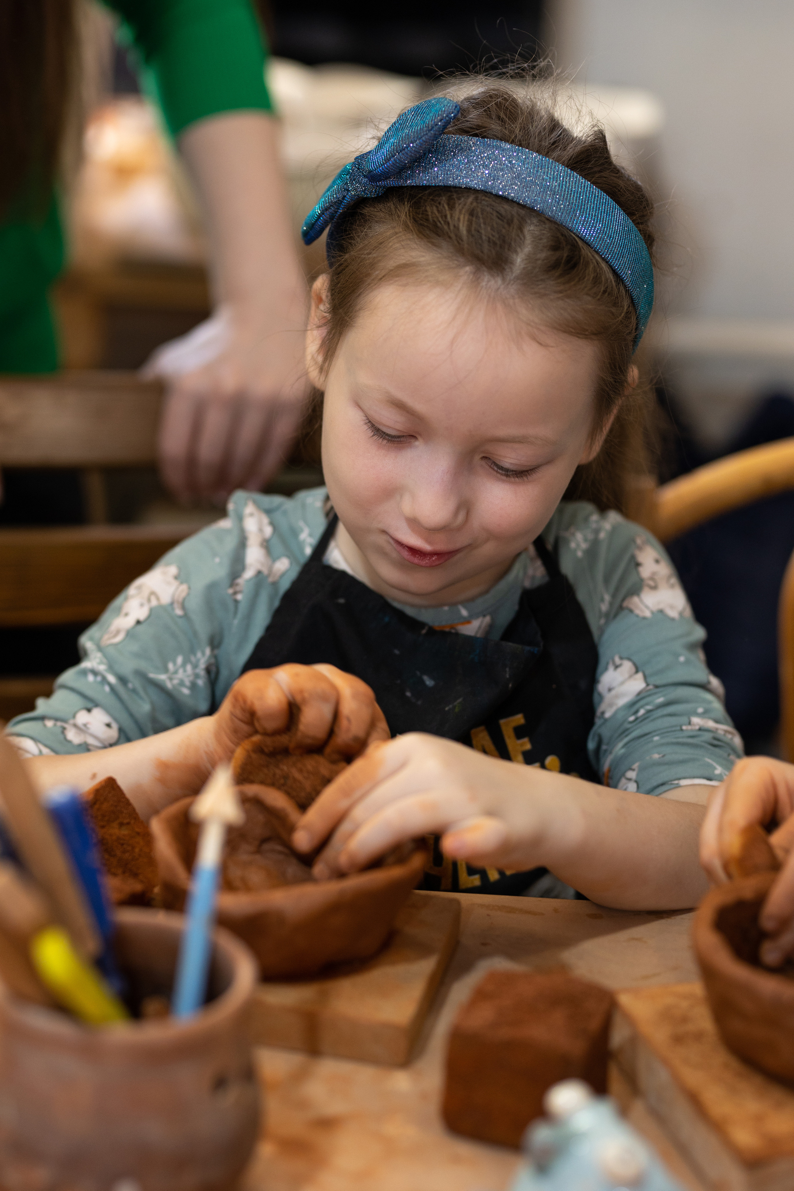 День рождения в студии керамики. Семейный и свадебный фотограф в Санкт-Петербурге Татьяна Швыкова