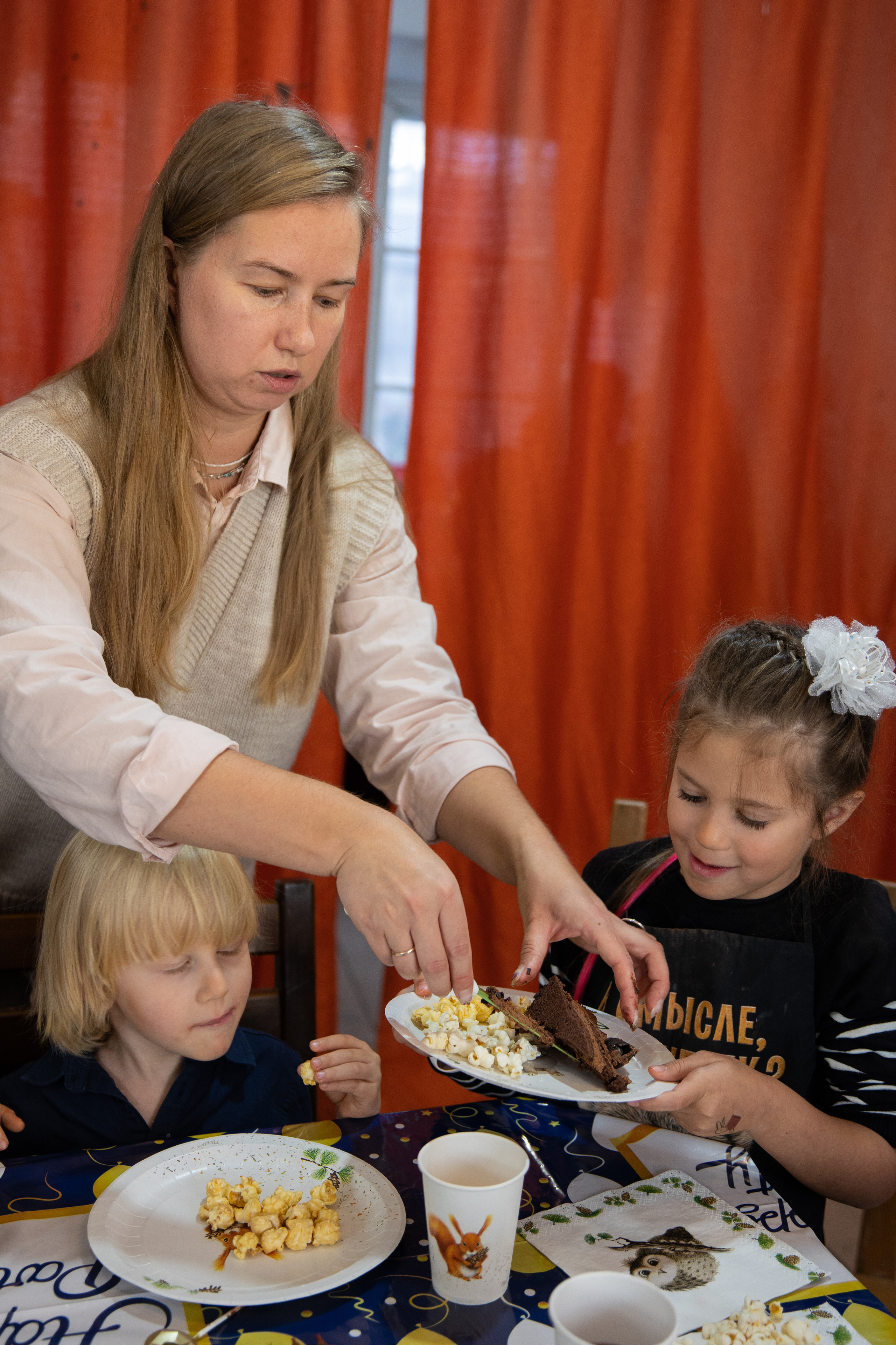 День рождения в студии керамики. Семейный и свадебный фотограф в Санкт-Петербурге Татьяна Швыкова