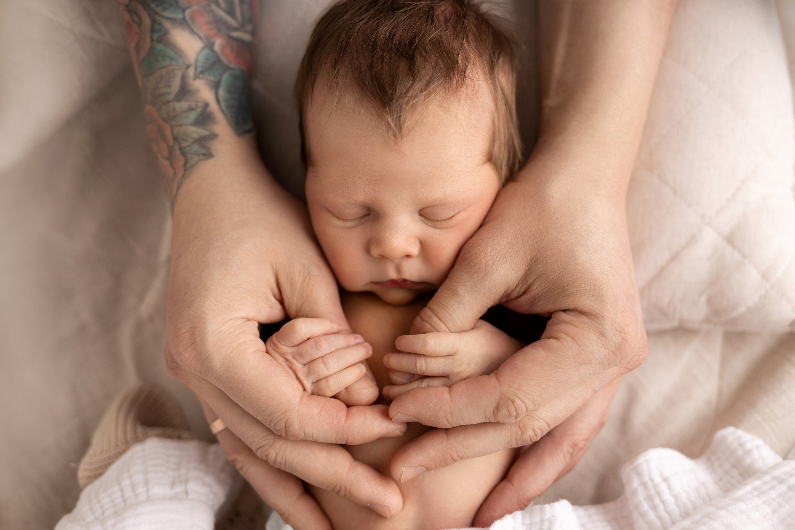 Newborn съемка в стиле Лайф. Фотограф новорожденных малышей в Омске и Омской области Эльвира Камаева