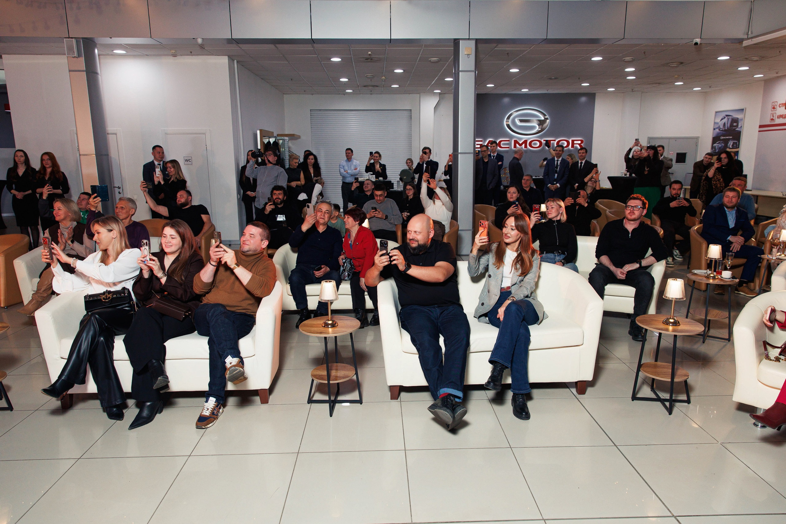 Презентация новой Toyota RAV4. Репортажный и свадебный фотограф в Уфе Павел Кожевников