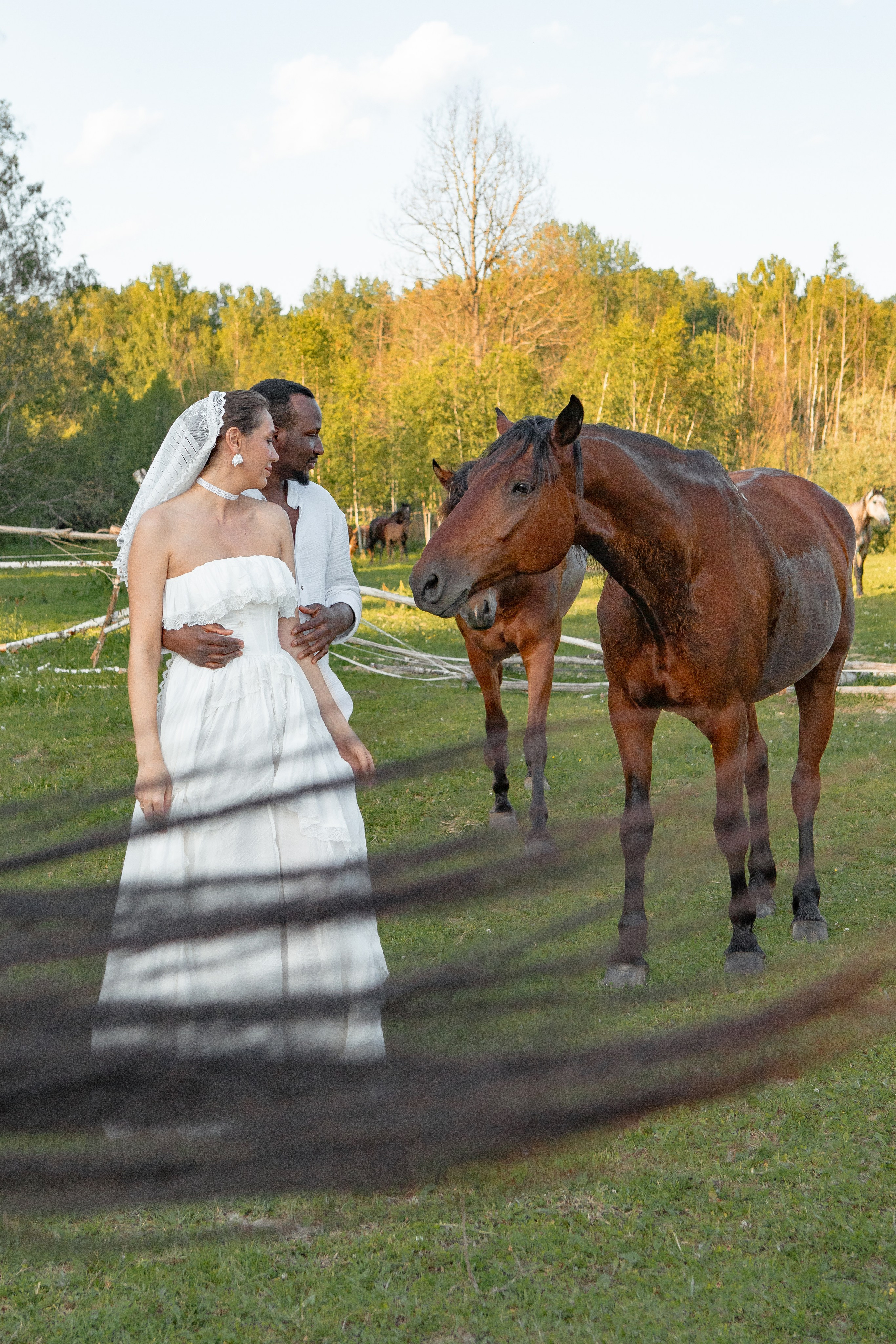 Необычная свадебная фотосессия в Москве с лошадьми