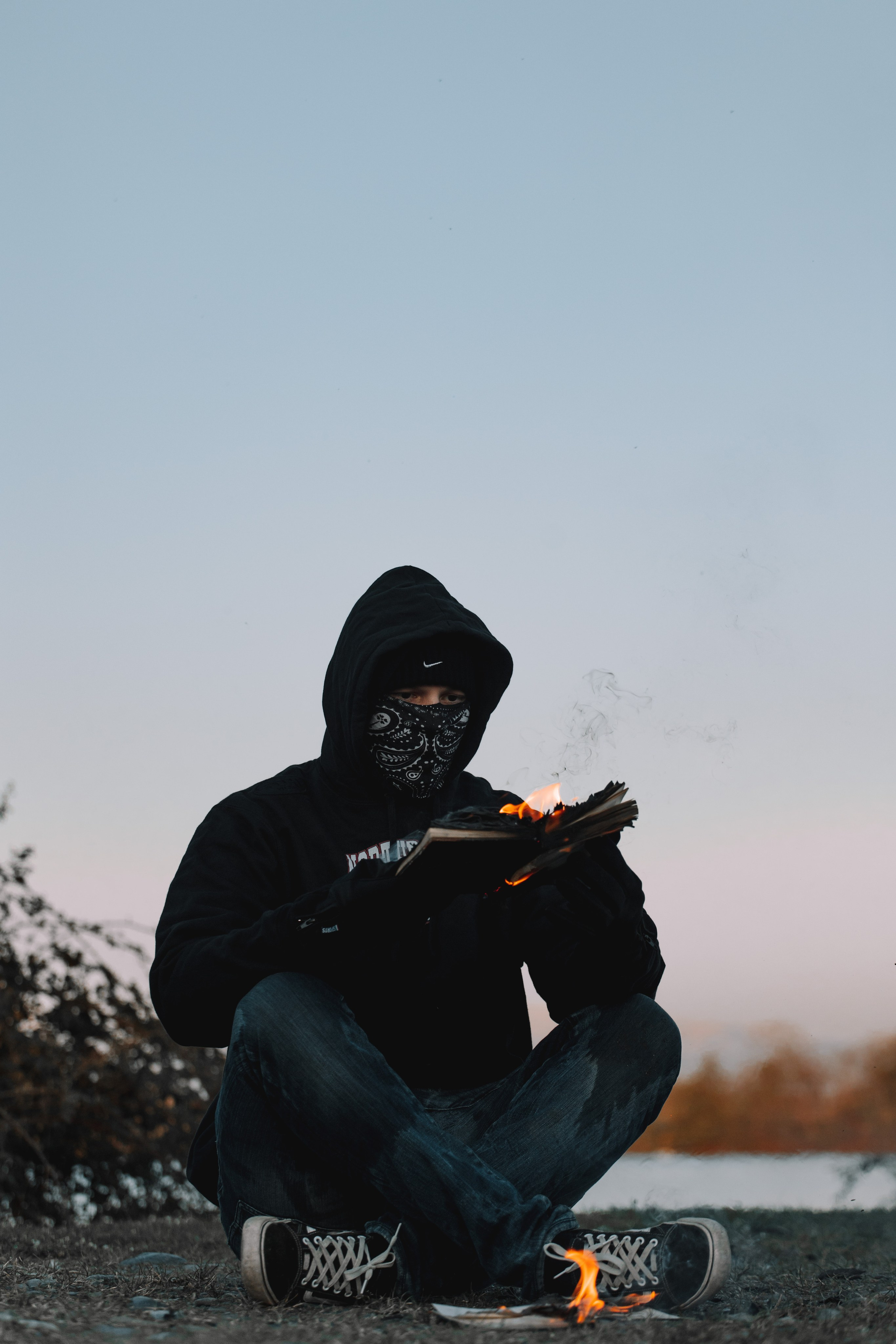 With fire. Photographer in Saint-Petersburg and Moscow Max Spector