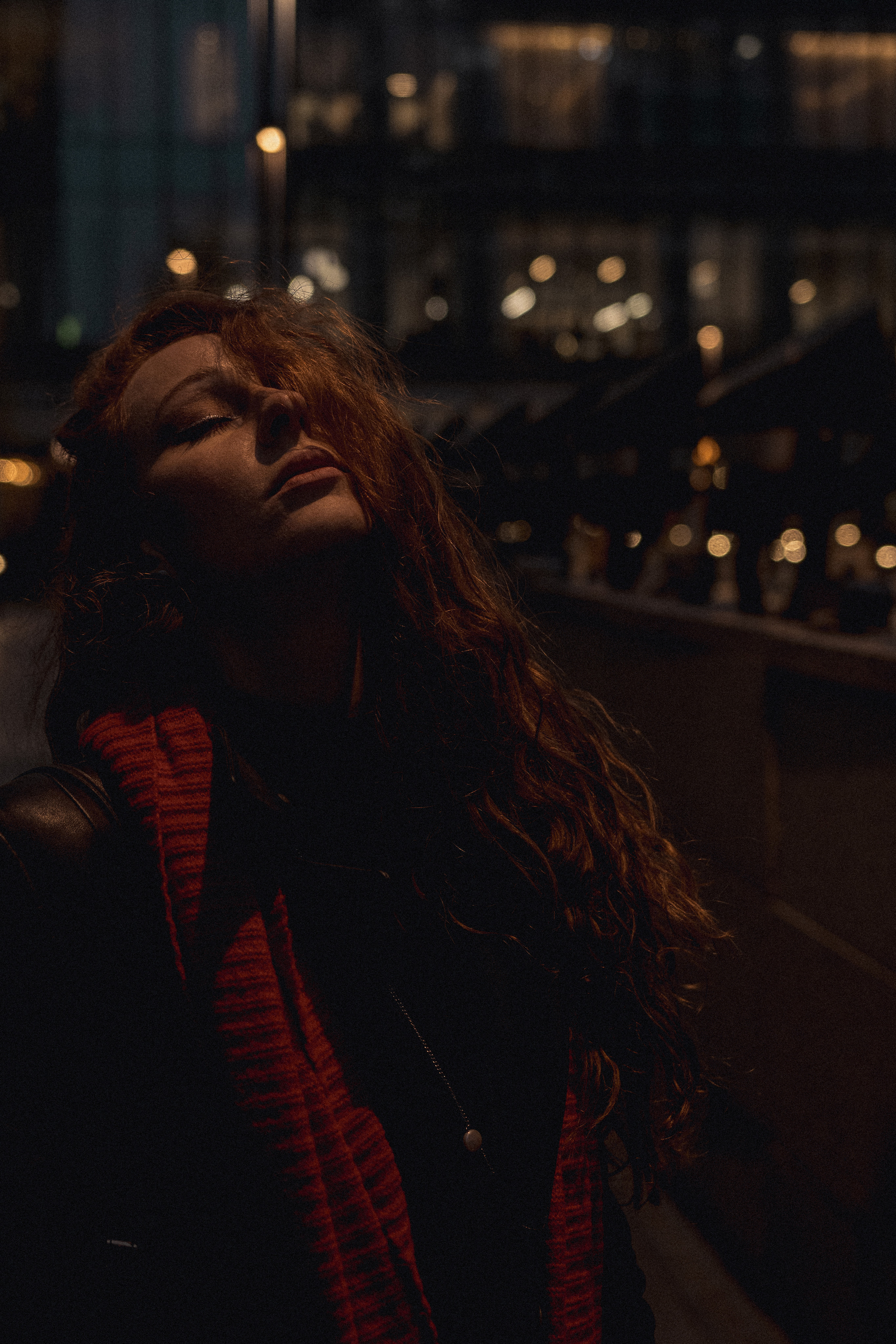 Маша. Съемка ночью в огнях мегаполиса. Фотографирую пары и индивидуальные съемки в Алматы Шунько Ирина