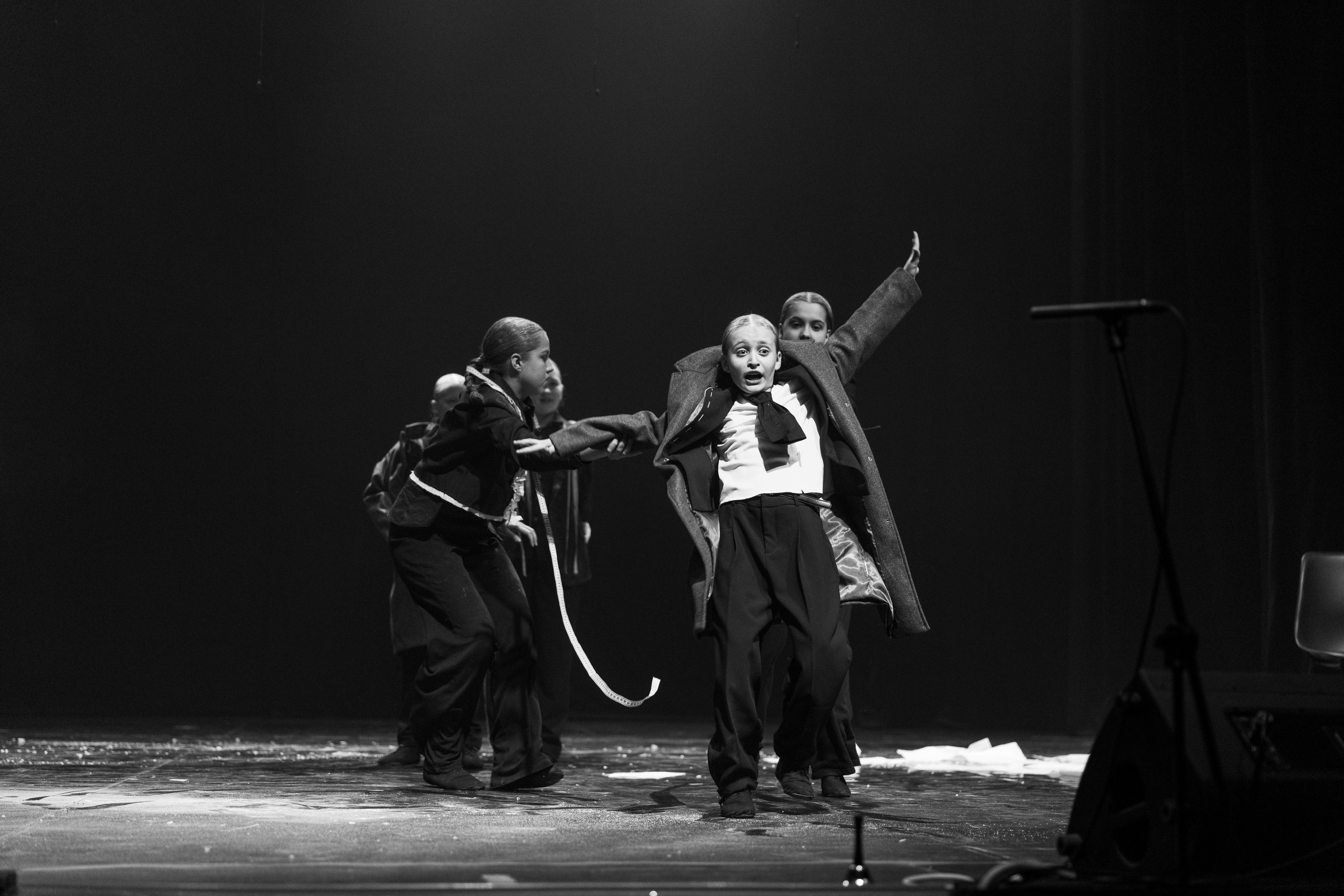 Гоголь. Зарисовки. Фотограф Сергей Ловкий