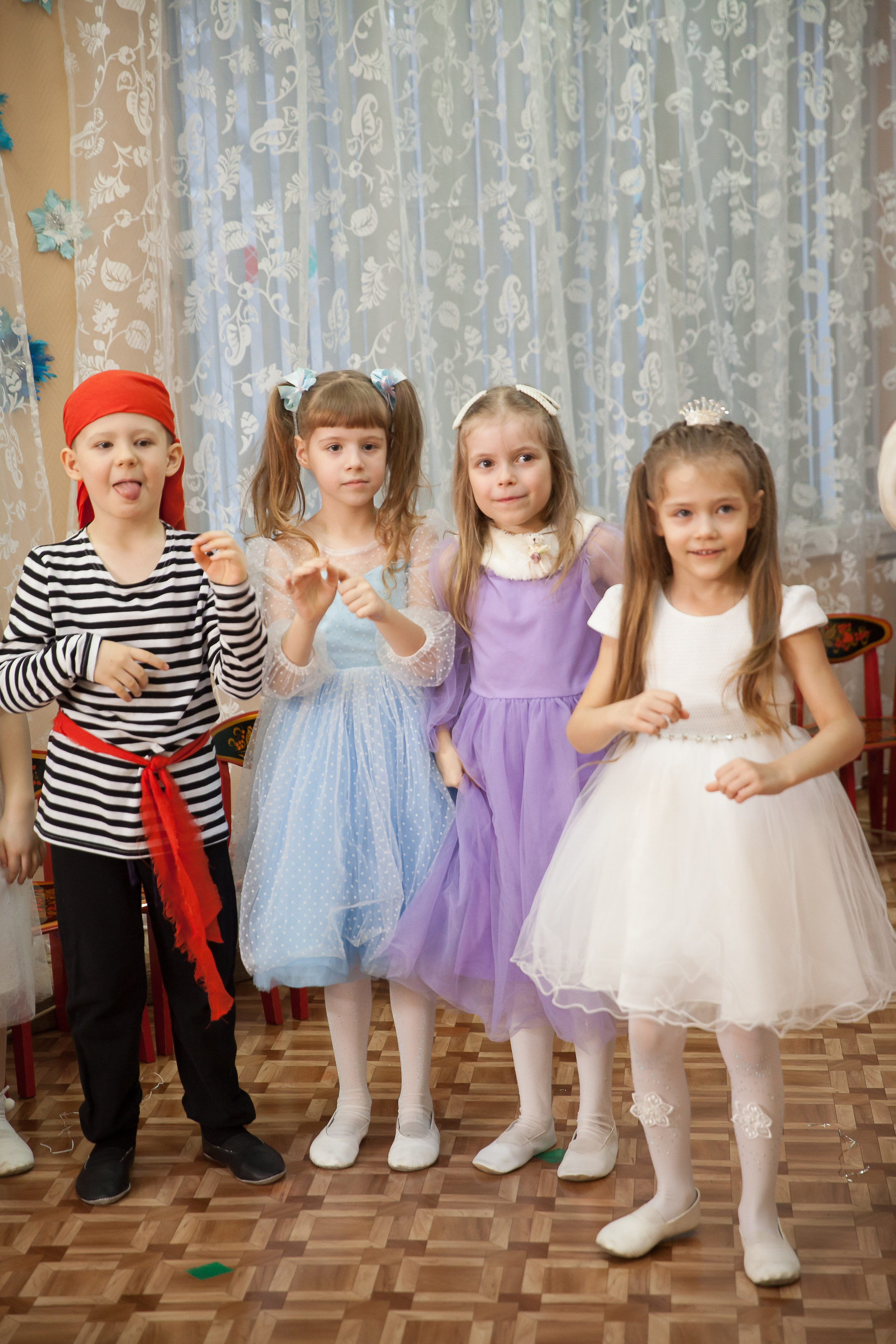 Новый Год 1508. Выпускные альбомы Москва. Фотограф Шукурова Кристина