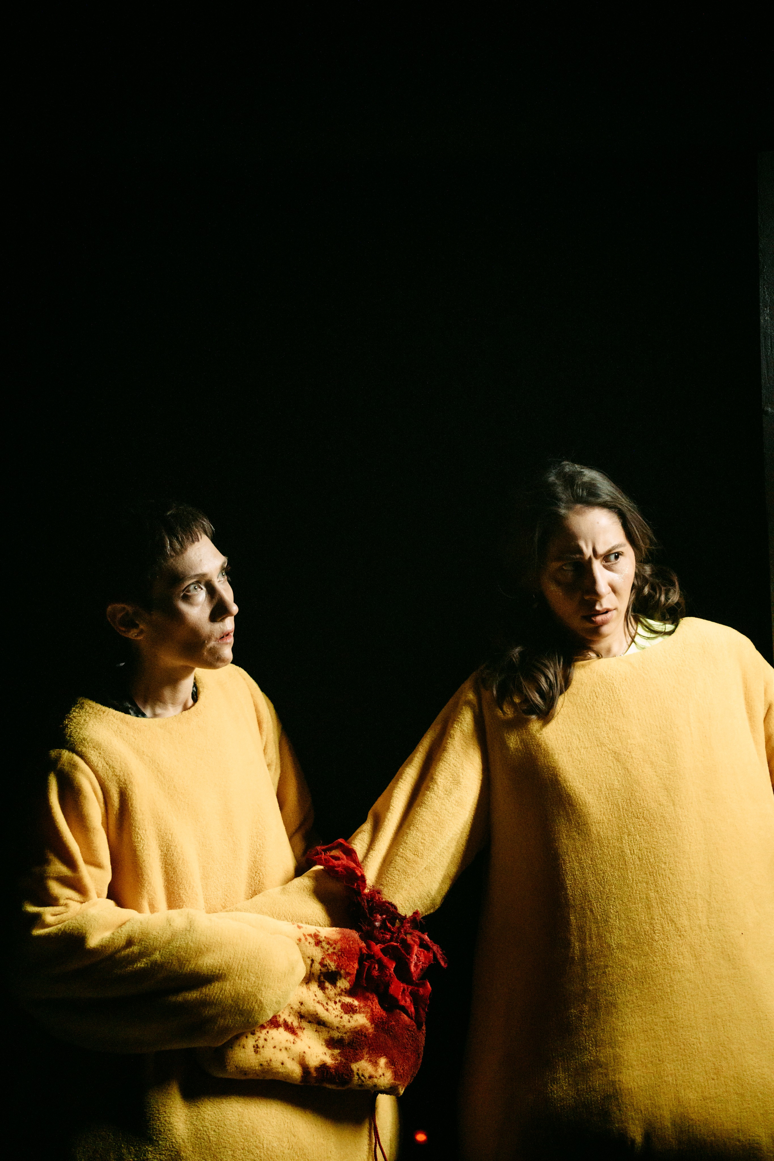 Затворник и Шестипалый. Главная