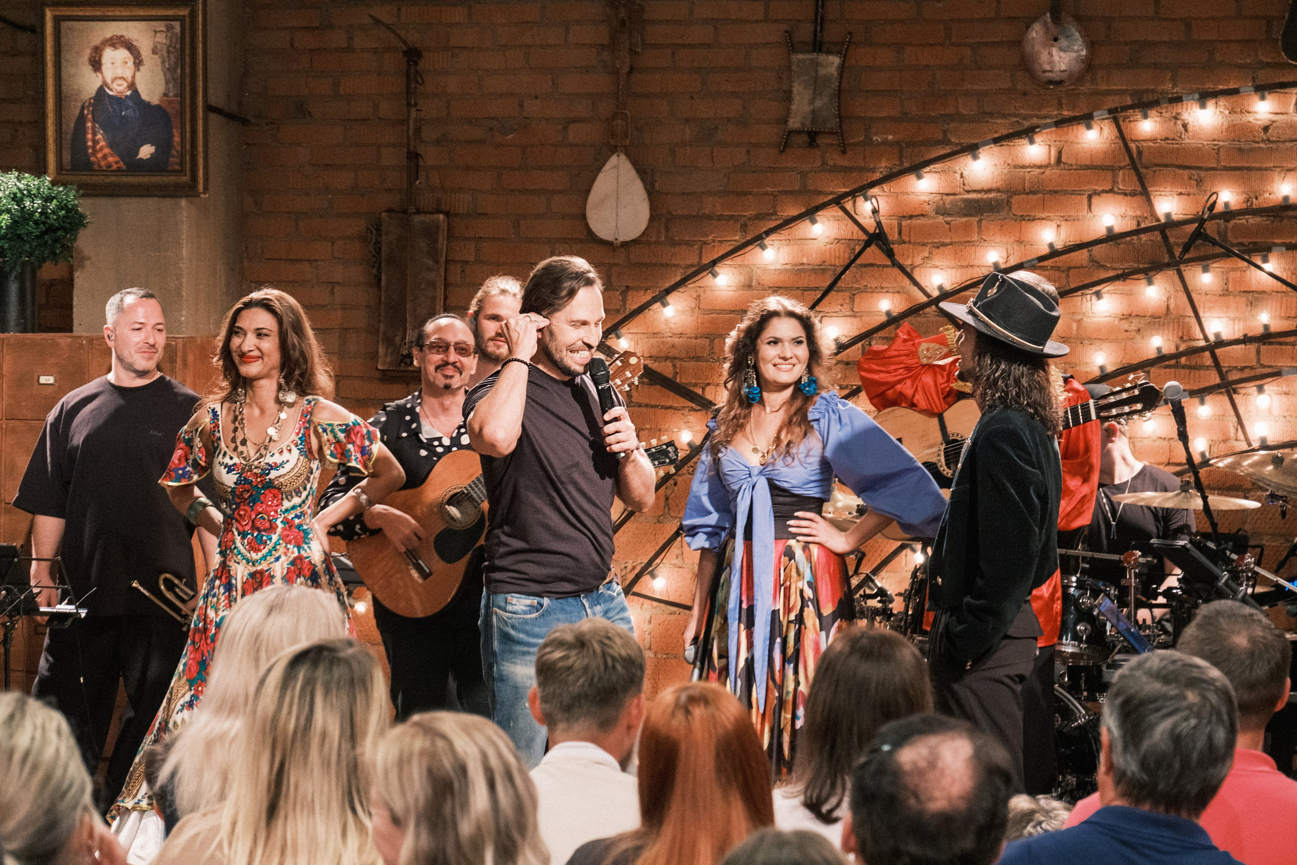 Квартирник у Маргулиса. Александр Ревва (Артур Пирожков). Профессиональный фотограф в Москве и МО Денис Кулешов